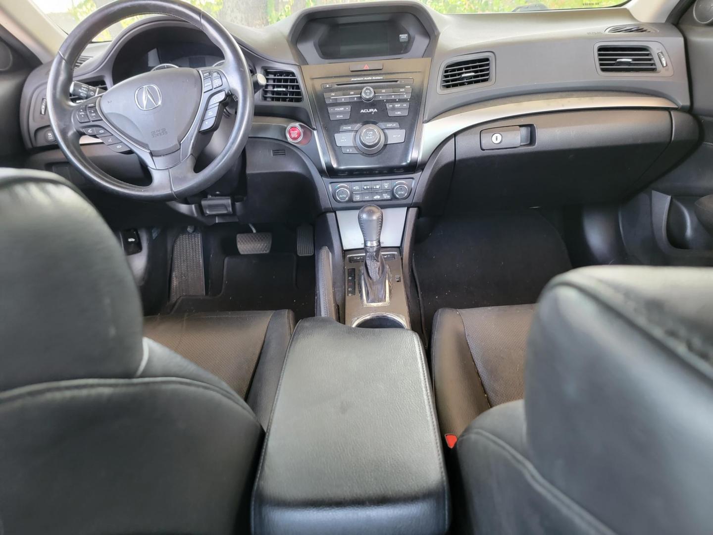 2015 Grey Acura ILX 5-Spd AT (19VDE1F37FE) with an 2.0L L4 16V DOHC engine, 5-Speed Automatic transmission, located at 2020 East Division Street, Arlington, TX, 76011, (817) 801-3191, 32.742390, -97.076874 - One owner. Backup camera. Sun Roof. Texass premiere Buy Here Pay Here with No Credit Check {score} at 2020 East Division Street Arlington, Texas in the center of Dallas, Fort Worth metro area. For in house auto financing in Lancaster, Waxahachie, Cleburne or Sherman call 817-801-3191. Denton, McKinn - Photo#21