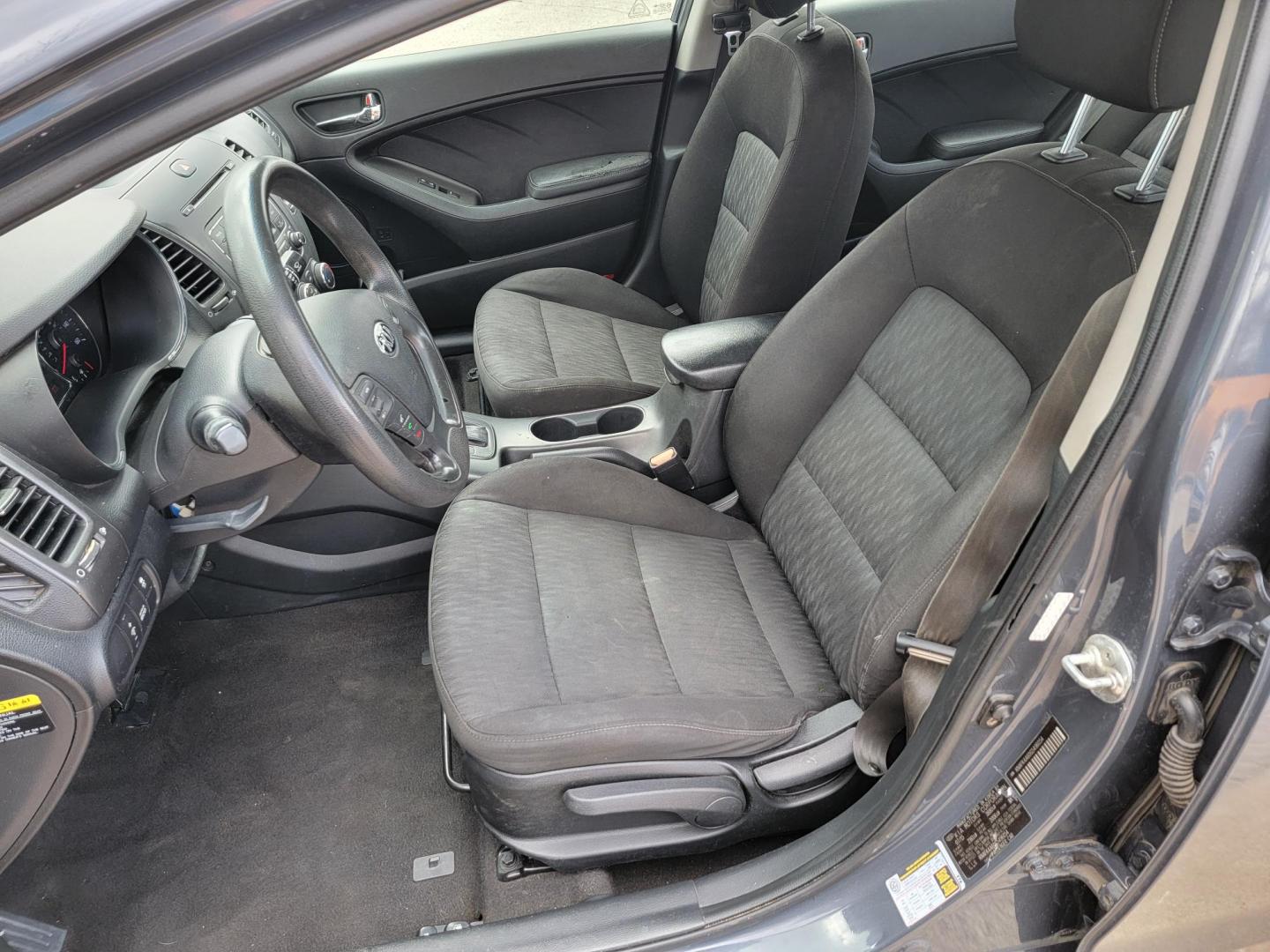 2016 Blue /Black Kia Forte LX w/Popular Package (KNAFK4A60G5) with an 1.8L L4 DOHC 16V engine, Automatic transmission, located at 2020 East Division Street, Arlington, TX, 76011, (817) 801-3191, 32.742390, -97.076874 - 2016 Kia Forte LX w-Popular Package for sale in Dallas, Texas. No credit score (check) required. Buy here pay here dealership that has a in house lease with a purchase option. - Photo#16