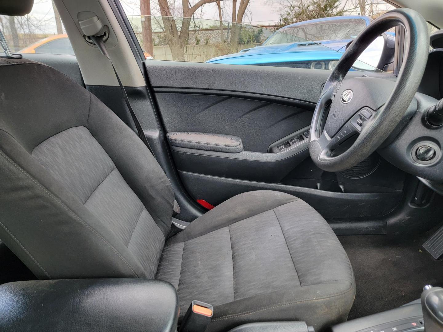 2016 Blue /Black Kia Forte LX w/Popular Package (KNAFK4A60G5) with an 1.8L L4 DOHC 16V engine, Automatic transmission, located at 2020 East Division Street, Arlington, TX, 76011, (817) 801-3191, 32.742390, -97.076874 - 2016 Kia Forte LX w-Popular Package for sale in Dallas, Texas. No credit score (check) required. Buy here pay here dealership that has a in house lease with a purchase option. - Photo#24