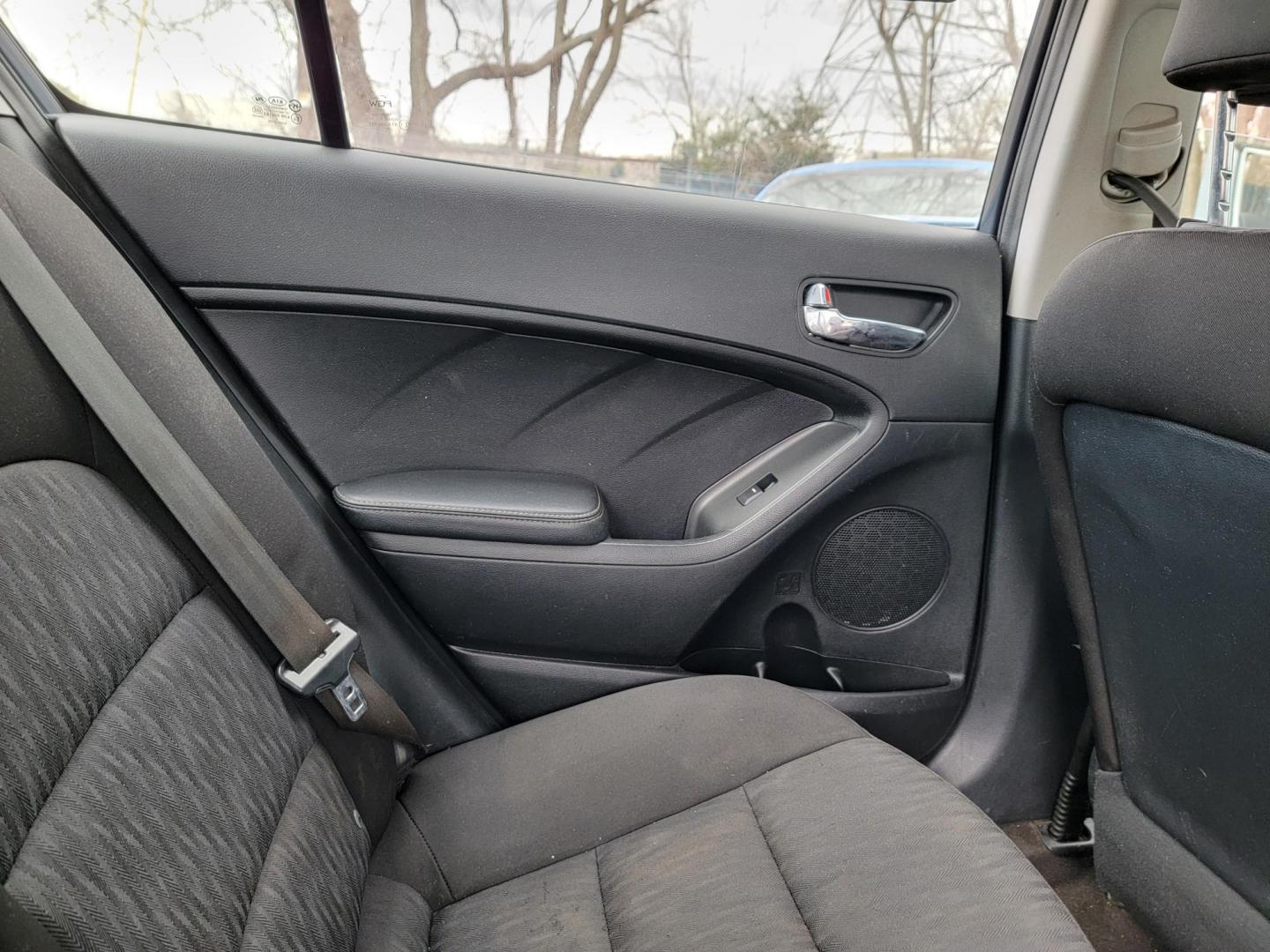 2016 Blue /Black Kia Forte LX w/Popular Package (KNAFK4A60G5) with an 1.8L L4 DOHC 16V engine, Automatic transmission, located at 2020 East Division Street, Arlington, TX, 76011, (817) 801-3191, 32.742390, -97.076874 - 2016 Kia Forte LX w-Popular Package for sale in Dallas, Texas. No credit score (check) required. Buy here pay here dealership that has a in house lease with a purchase option. - Photo#29