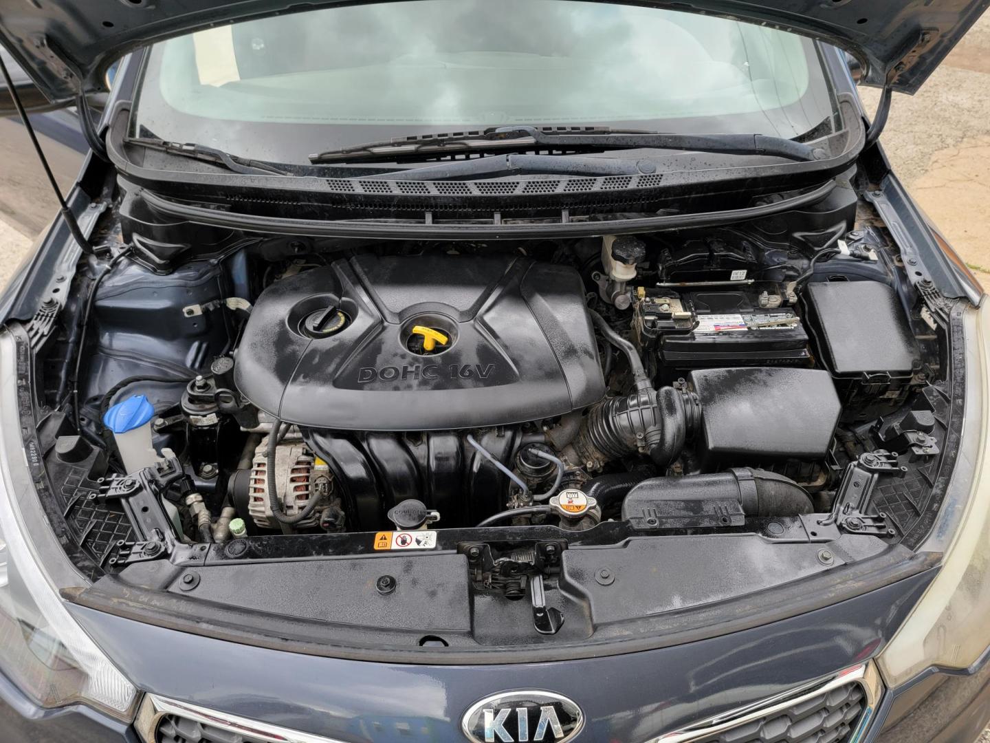 2016 Blue /Black Kia Forte LX w/Popular Package (KNAFK4A60G5) with an 1.8L L4 DOHC 16V engine, Automatic transmission, located at 2020 East Division Street, Arlington, TX, 76011, (817) 801-3191, 32.742390, -97.076874 - 2016 Kia Forte LX w-Popular Package for sale in Dallas, Texas. No credit score (check) required. Buy here pay here dealership that has a in house lease with a purchase option. - Photo#39