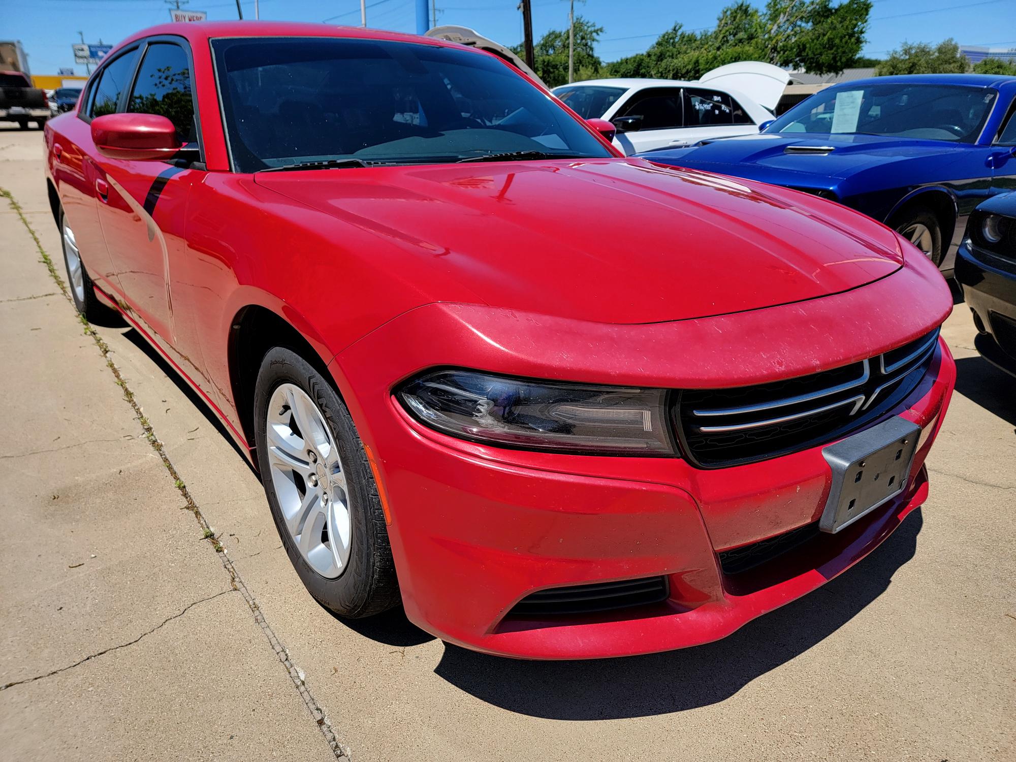 photo of 2016 Dodge Charger SE