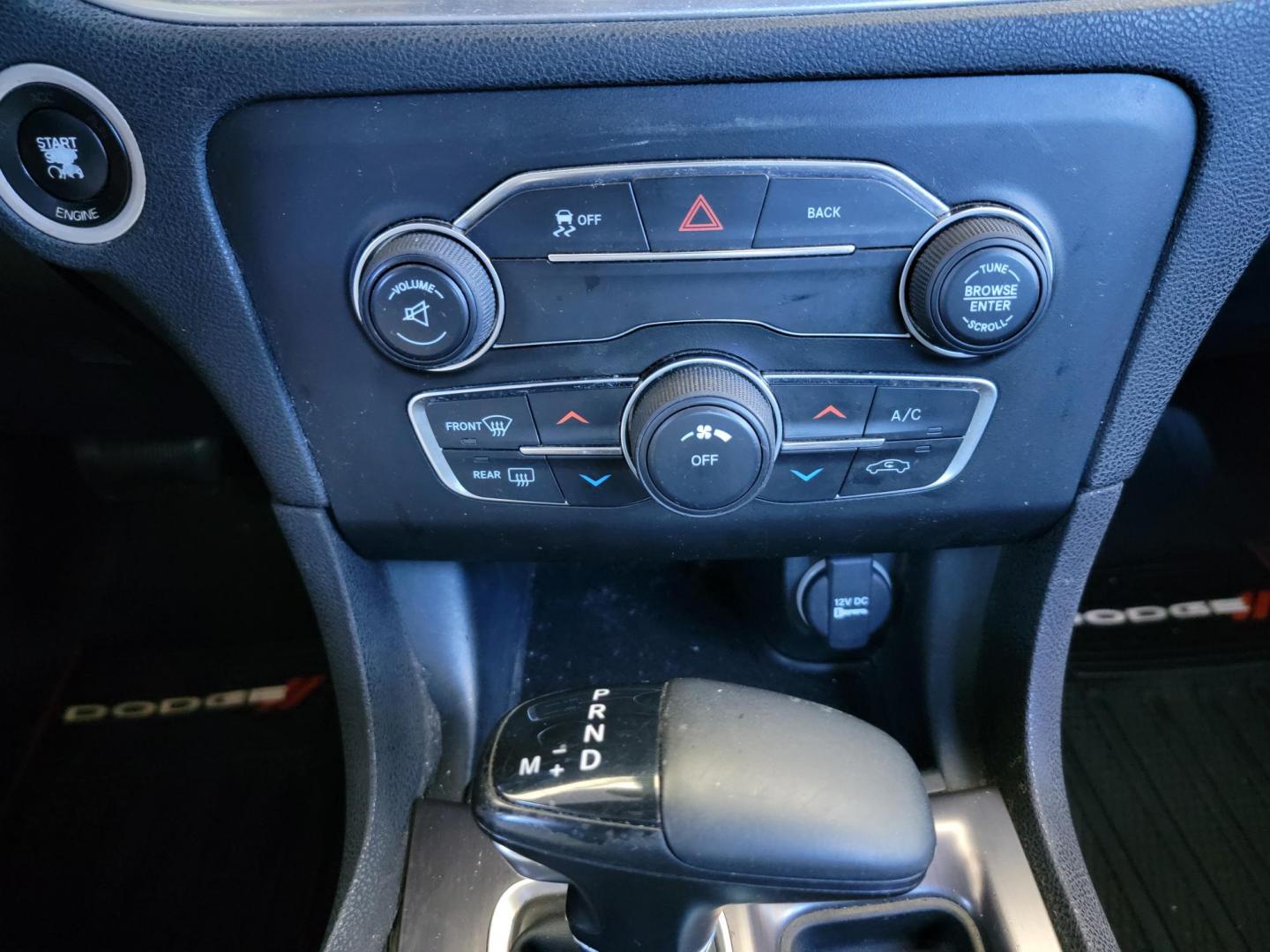 2016 Red /Black Dodge Charger SE (2C3CDXBG7GH) with an 3.6L V6 DOHC 24V engine, 8A transmission, located at 2020 East Division Street, Arlington, TX, 76011, (817) 801-3191, 32.742390, -97.076874 - Texass premiere Buy Here Pay Here with No Credit Check {score} at 2020 East Division Street Arlington, Texas in the center of Dallas, Fort Worth metro area. For in house auto financing in Lancaster, Waxahachie, Cleburne or Sherman call 817-801-3191. Denton, McKinney, Waco and Weatherford shoppers wa - Photo#11