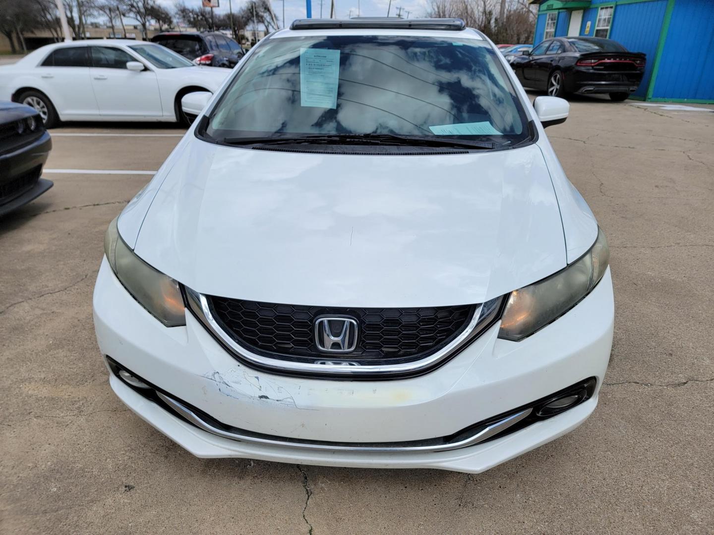 2015 White Honda Civic EX-L Sedan CVT (19XFB2F91FE) with an 1.8L L4 SOHC 16V engine, Continuously Variable Transmission transmission, located at 2020 East Division Street, Arlington, TX, 76011, (817) 801-3191, 32.742390, -97.076874 - Texass premiere Buy Here Pay Here with No Credit Check {score} at 2020 East Division Street Arlington, Texas in the center of Dallas, Fort Worth metro area. For in house auto financing in Lancaster, Waxahachie, Cleburne or Sherman call 817-801-3191. Denton, McKinney, Waco and Weatherford shoppers wa - Photo#7