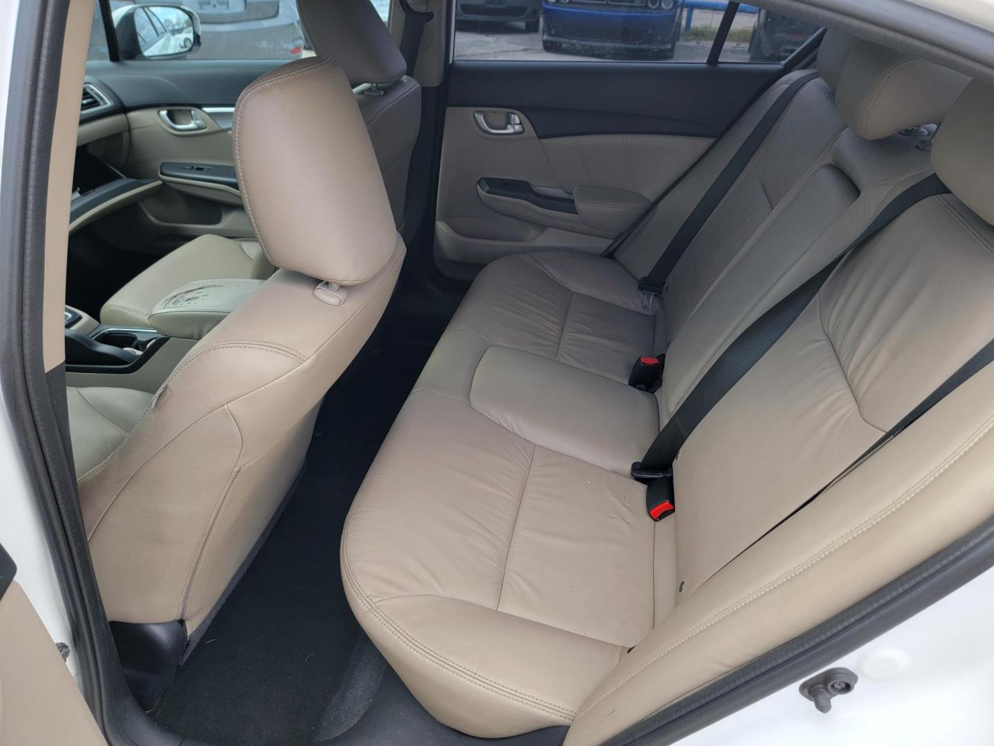 2015 White Honda Civic EX-L Sedan CVT (19XFB2F91FE) with an 1.8L L4 SOHC 16V engine, Continuously Variable Transmission transmission, located at 2020 East Division Street, Arlington, TX, 76011, (817) 801-3191, 32.742390, -97.076874 - Texass premiere Buy Here Pay Here with No Credit Check {score} at 2020 East Division Street Arlington, Texas in the center of Dallas, Fort Worth metro area. For in house auto financing in Lancaster, Waxahachie, Cleburne or Sherman call 817-801-3191. Denton, McKinney, Waco and Weatherford shoppers wa - Photo#20