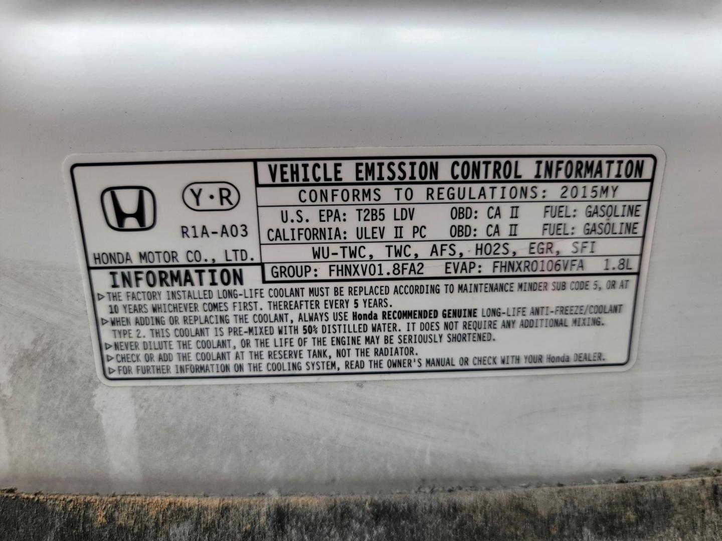 2015 White Honda Civic EX-L Sedan CVT (19XFB2F91FE) with an 1.8L L4 SOHC 16V engine, Continuously Variable Transmission transmission, located at 2020 East Division Street, Arlington, TX, 76011, (817) 801-3191, 32.742390, -97.076874 - Texass premiere Buy Here Pay Here with No Credit Check {score} at 2020 East Division Street Arlington, Texas in the center of Dallas, Fort Worth metro area. For in house auto financing in Lancaster, Waxahachie, Cleburne or Sherman call 817-801-3191. Denton, McKinney, Waco and Weatherford shoppers wa - Photo#28