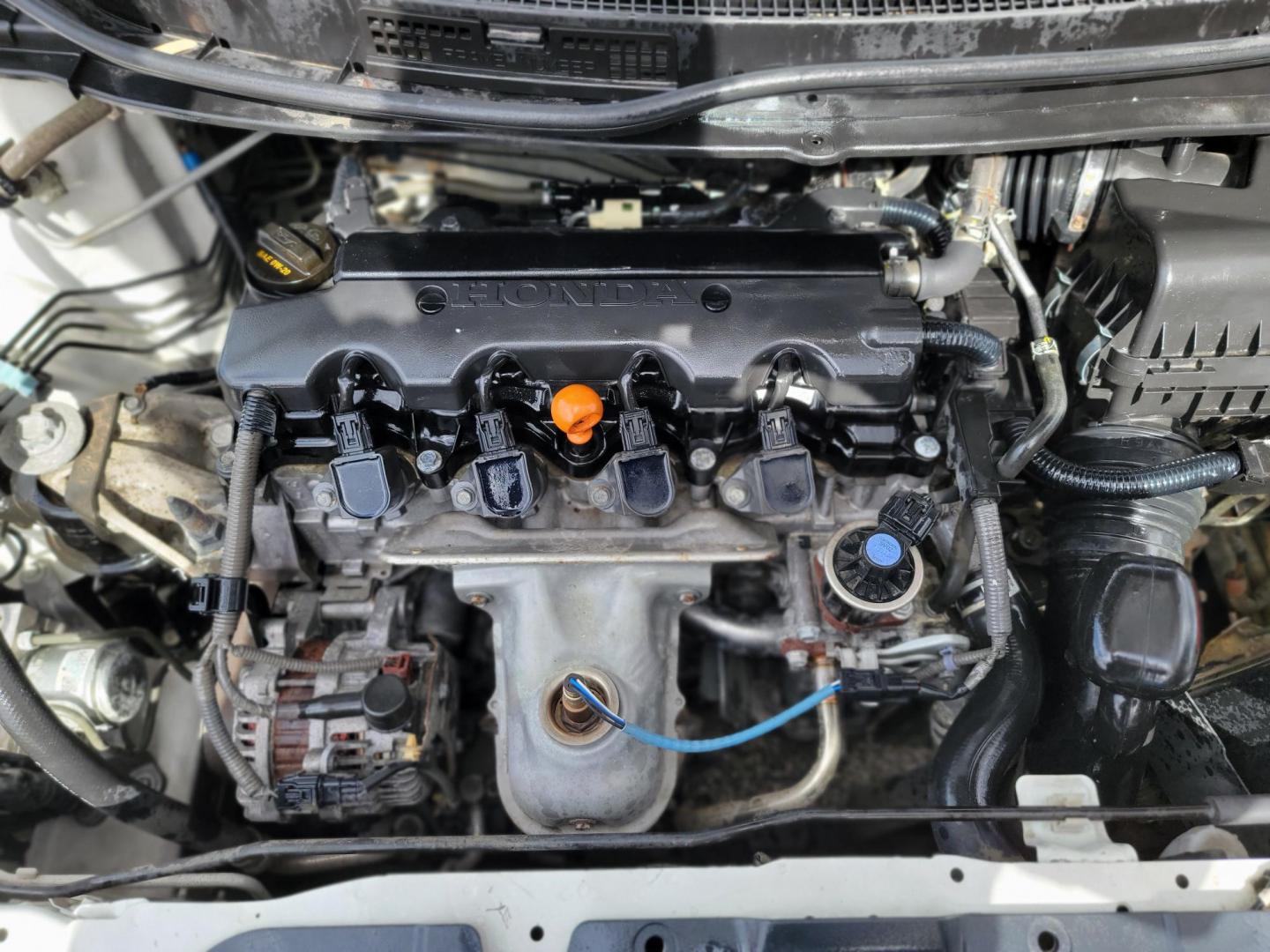 2015 White Honda Civic EX-L Sedan CVT (19XFB2F91FE) with an 1.8L L4 SOHC 16V engine, Continuously Variable Transmission transmission, located at 2020 East Division Street, Arlington, TX, 76011, (817) 801-3191, 32.742390, -97.076874 - Texass premiere Buy Here Pay Here with No Credit Check {score} at 2020 East Division Street Arlington, Texas in the center of Dallas, Fort Worth metro area. For in house auto financing in Lancaster, Waxahachie, Cleburne or Sherman call 817-801-3191. Denton, McKinney, Waco and Weatherford shoppers wa - Photo#27