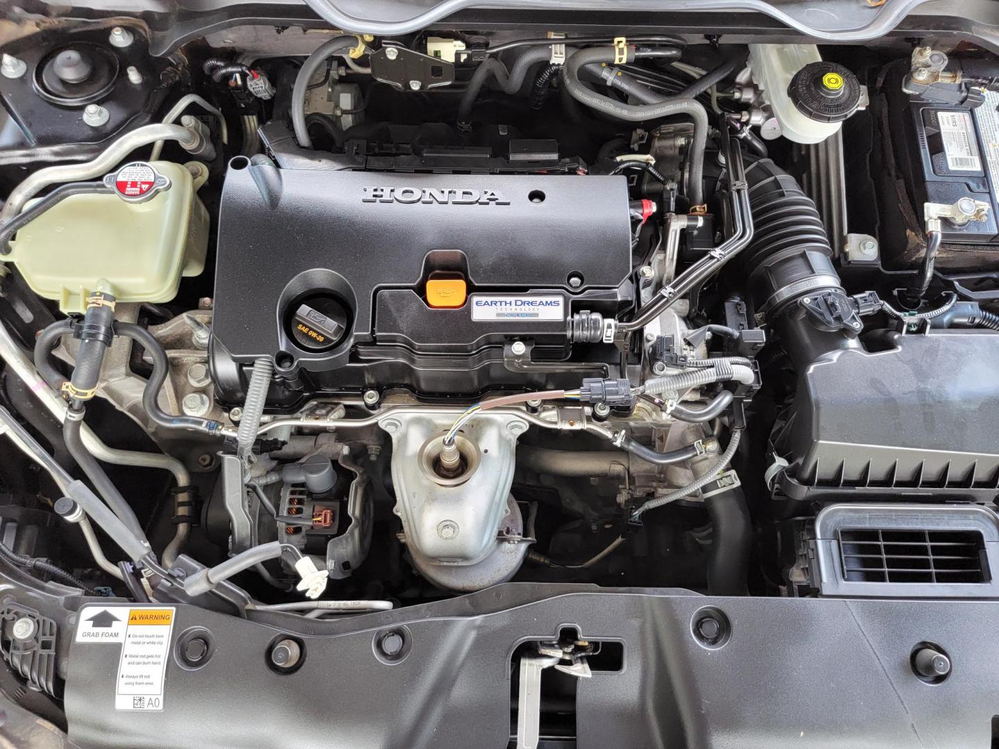 2016 Black Honda Civic LX Sedan CVT (19XFC2F51GE) with an 2.0L L4 DOHC 16V engine, CVT transmission, located at 2020 East Division Street, Arlington, TX, 76011, (817) 801-3191, 32.742390, -97.076874 - Texass premiere Buy Here Pay Here with No Credit Check {score} at 2020 East Division Street Arlington, Texas in the center of Dallas, Fort Worth metro area. For in house auto financing in Lancaster, Waxahachie, Cleburne or Sherman call 817-801-3191. Denton, McKinney, Waco and Weatherford shoppers wa - Photo#24