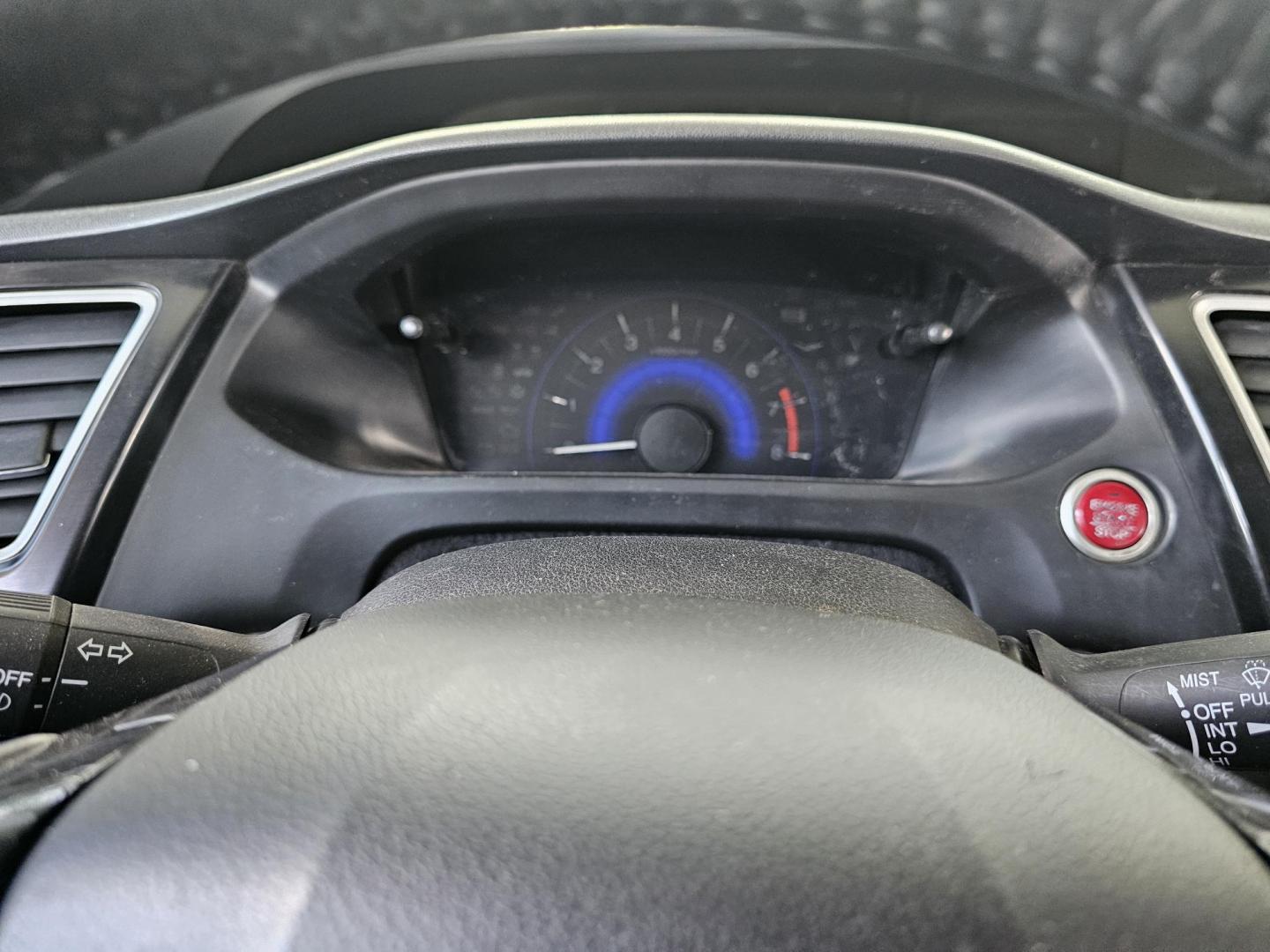 2015 White /Beige Honda Civic EX-L Sedan CVT (19XFB2F99FE) with an 1.8L L4 SOHC 16V engine, Continuously Variable Transmission transmission, located at 2020 East Division Street, Arlington, TX, 76011, (817) 801-3191, 32.742390, -97.076874 - Texass premiere Buy Here Pay Here with No Credit Check {score} at 2020 East Division Street Arlington, Texas in the center of Dallas, Fort Worth metro area. For in house auto financing in Lancaster, Waxahachie, Cleburne or Sherman call 817-801-3191. Denton, McKinney, Waco and Weatherford shoppers wa - Photo#9