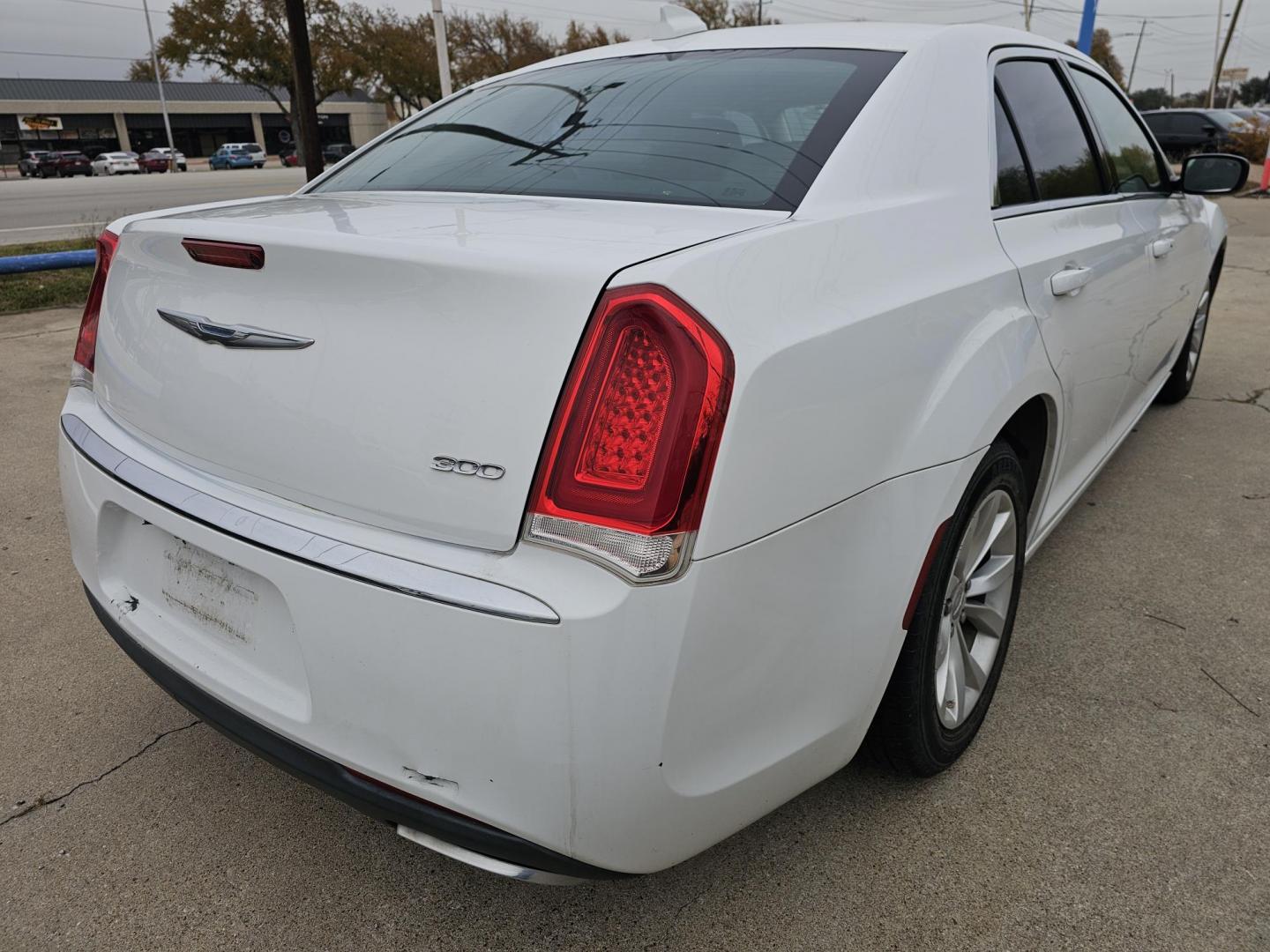 2016 WHITE Chrysler 300 Limited RWD (2C3CCAAG9GH) with an 3.6L V6 SOHC 24V engine, 8A transmission, located at 2020 East Division Street, Arlington, TX, 76011, (817) 801-3191, 32.742390, -97.076874 - Photo#2