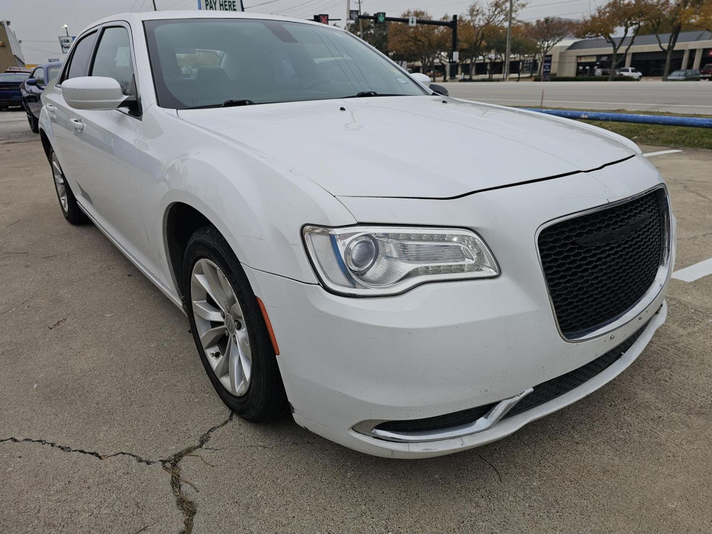 2016 WHITE Chrysler 300 Limited RWD (2C3CCAAG9GH) with an 3.6L V6 SOHC 24V engine, 8A transmission, located at 2020 East Division Street, Arlington, TX, 76011, (817) 801-3191, 32.742390, -97.076874 - Photo#0
