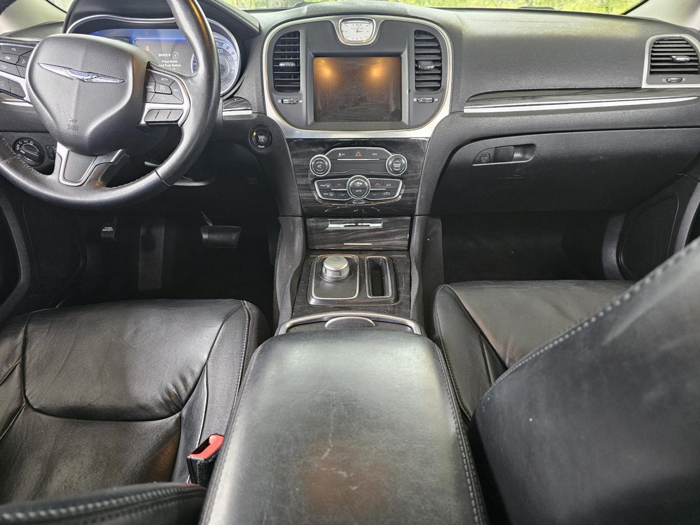 2016 WHITE Chrysler 300 Limited RWD (2C3CCAAG9GH) with an 3.6L V6 SOHC 24V engine, 8A transmission, located at 2020 East Division Street, Arlington, TX, 76011, (817) 801-3191, 32.742390, -97.076874 - Photo#20