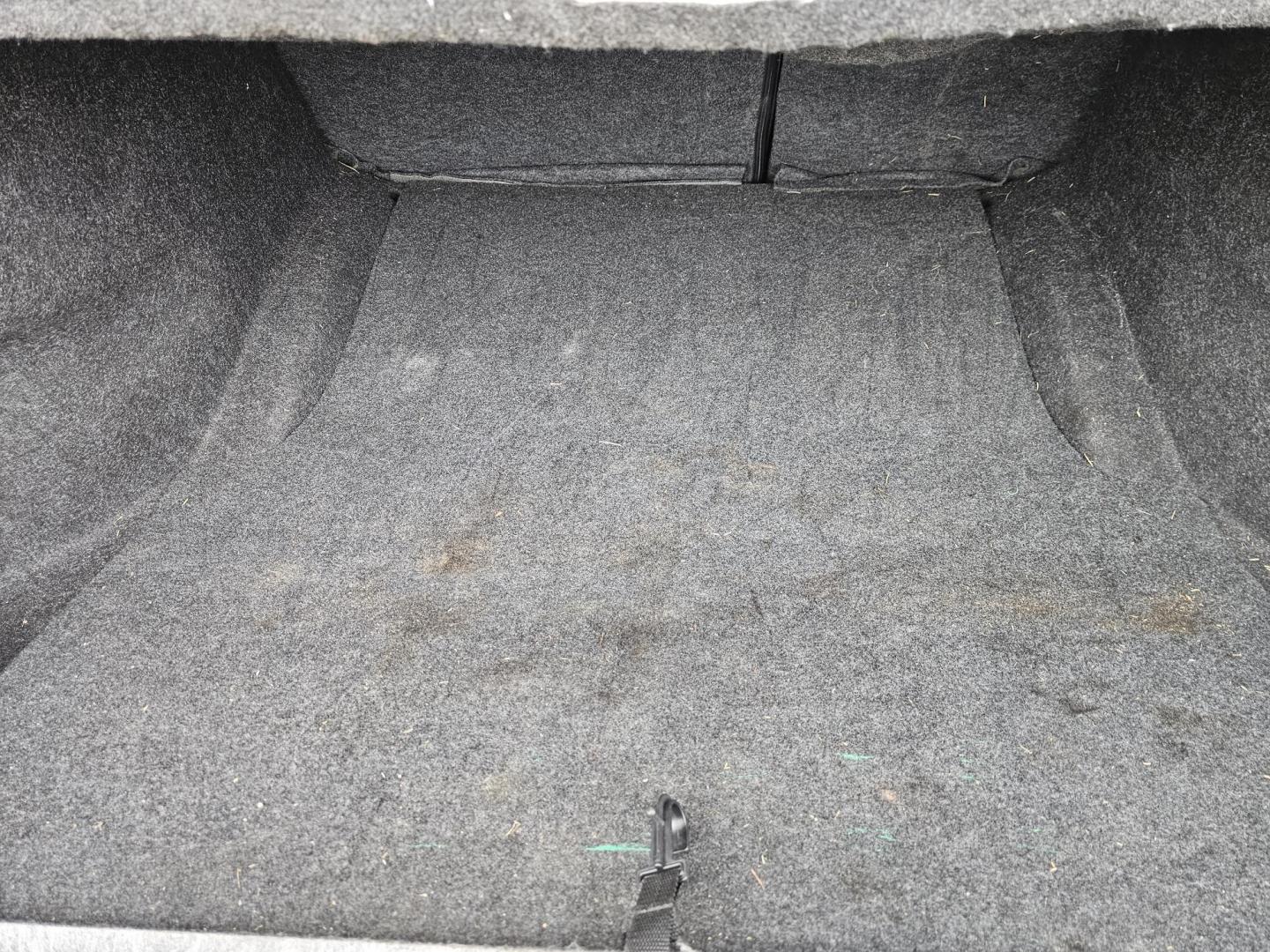 2016 WHITE Chrysler 300 Limited RWD (2C3CCAAG9GH) with an 3.6L V6 SOHC 24V engine, 8A transmission, located at 2020 East Division Street, Arlington, TX, 76011, (817) 801-3191, 32.742390, -97.076874 - Photo#21