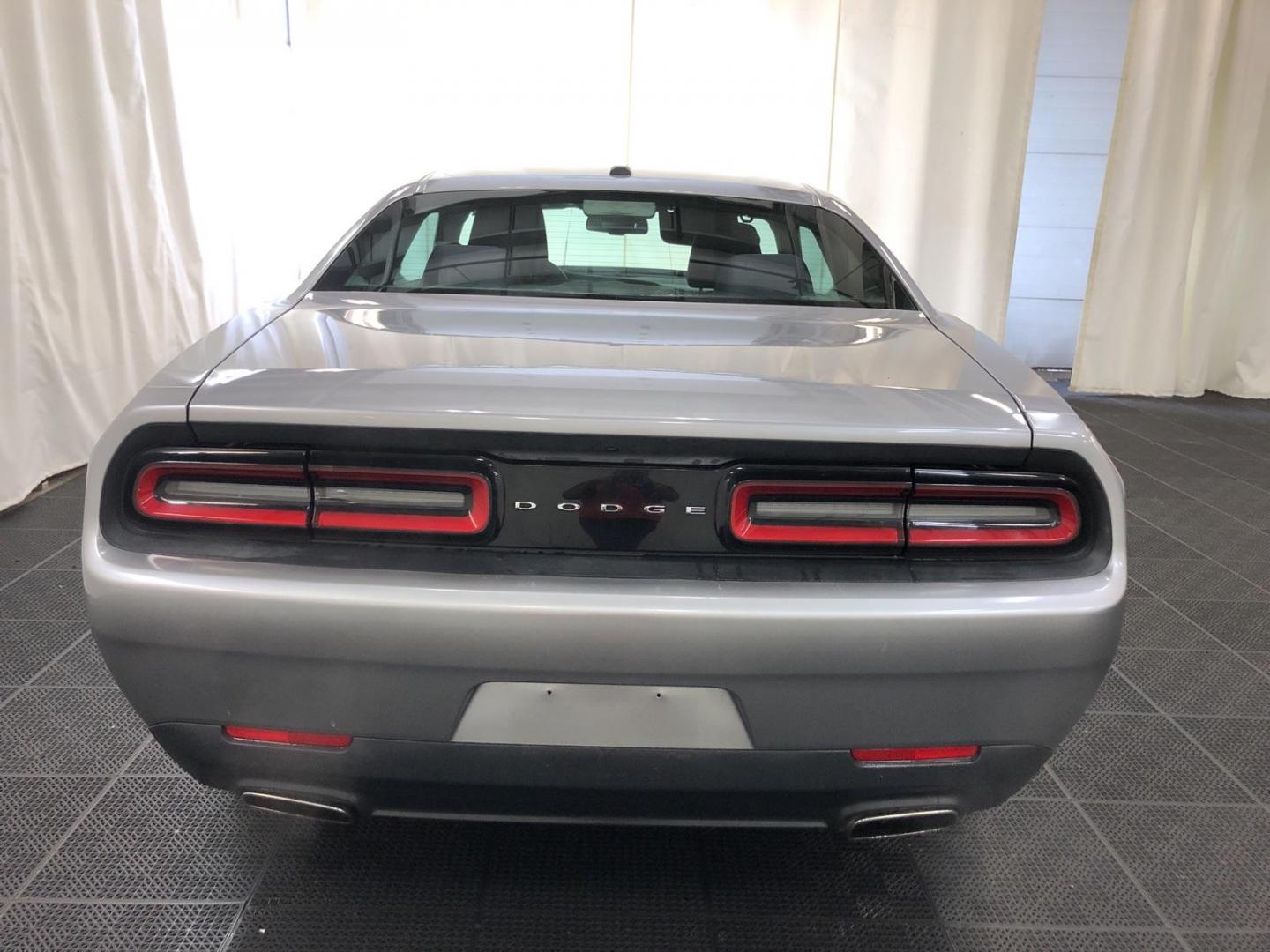 2015 GRAY /BLACK Dodge Challenger SXT (2C3CDZAGXFH) with an 3.6L V6 DOHC 24V engine, 5-Speed Automatic transmission, located at 2020 East Division Street, Arlington, TX, 76011, (817) 801-3191, 32.742390, -97.076874 - Photo#2