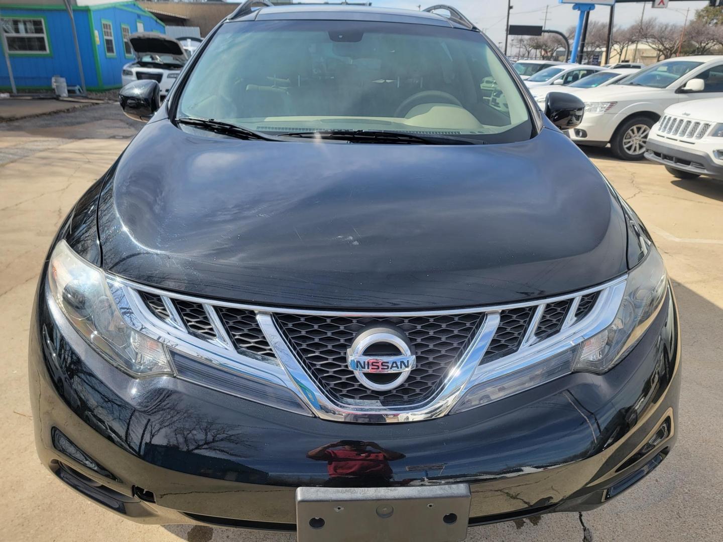 2014 Black Nissan Murano SL (JN8AZ1MU4EW) with an 3.5L V6 DOHC 24V engine, Continuously Variable Transmission transmission, located at 2020 East Division Street, Arlington, TX, 76011, (817) 801-3191, 32.742390, -97.076874 - Photo#2