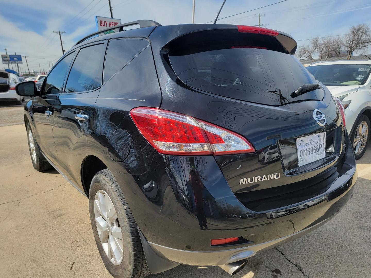 2014 Black Nissan Murano SL (JN8AZ1MU4EW) with an 3.5L V6 DOHC 24V engine, Continuously Variable Transmission transmission, located at 2020 East Division Street, Arlington, TX, 76011, (817) 801-3191, 32.742390, -97.076874 - Photo#11