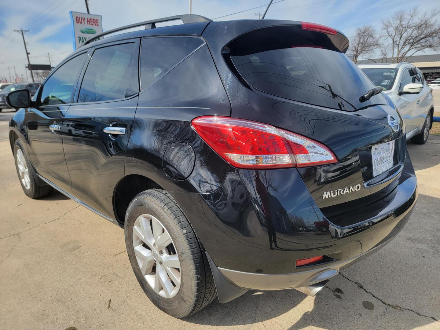 2014 Black Nissan Murano SL (JN8AZ1MU4EW) with an 3.5L V6 DOHC 24V engine, Continuously Variable Transmission transmission, located at 2020 East Division Street, Arlington, TX, 76011, (817) 801-3191, 32.742390, -97.076874 - Photo#10