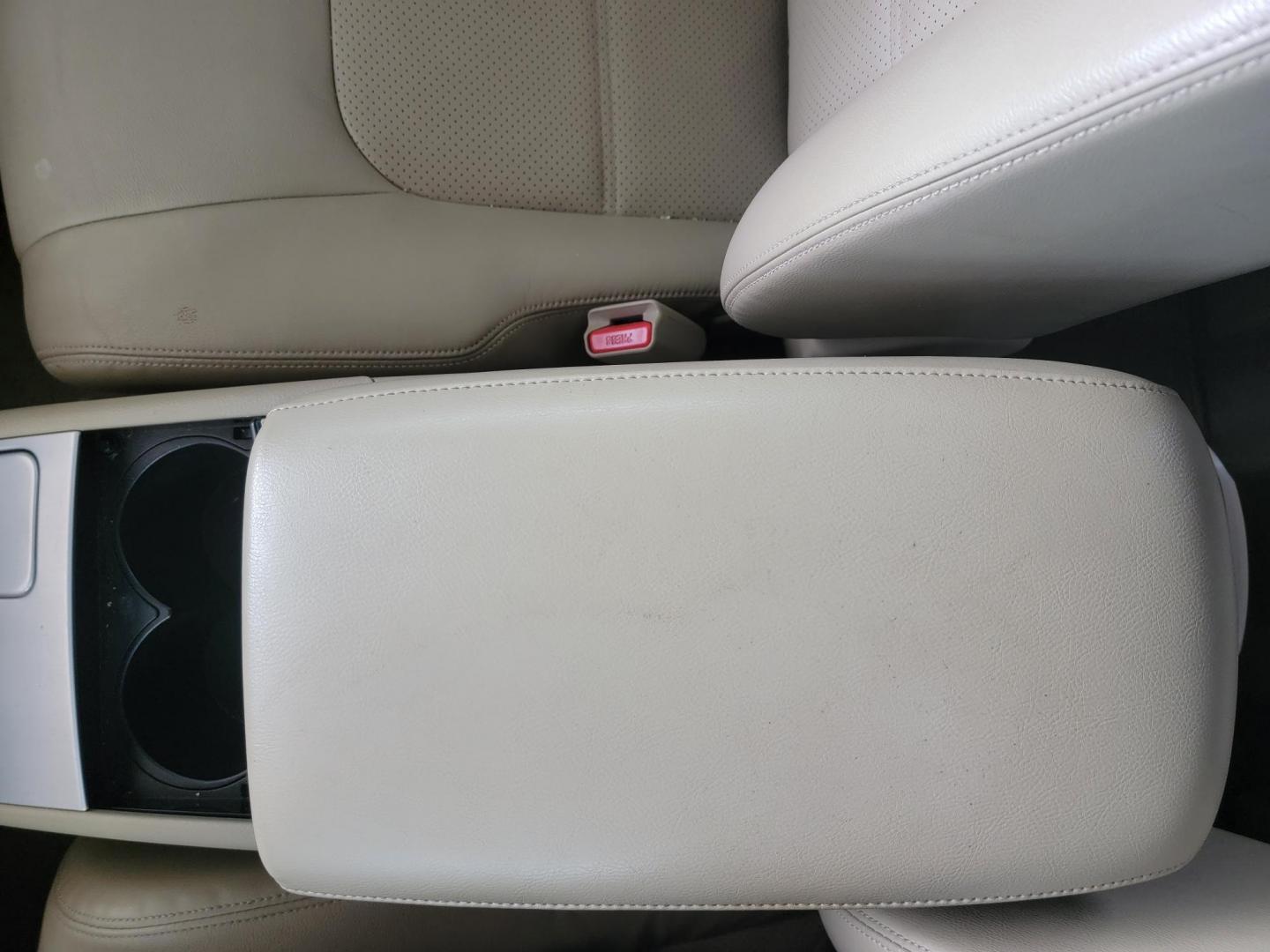 2014 Black Nissan Murano SL (JN8AZ1MU4EW) with an 3.5L V6 DOHC 24V engine, Continuously Variable Transmission transmission, located at 2020 East Division Street, Arlington, TX, 76011, (817) 801-3191, 32.742390, -97.076874 - Photo#25