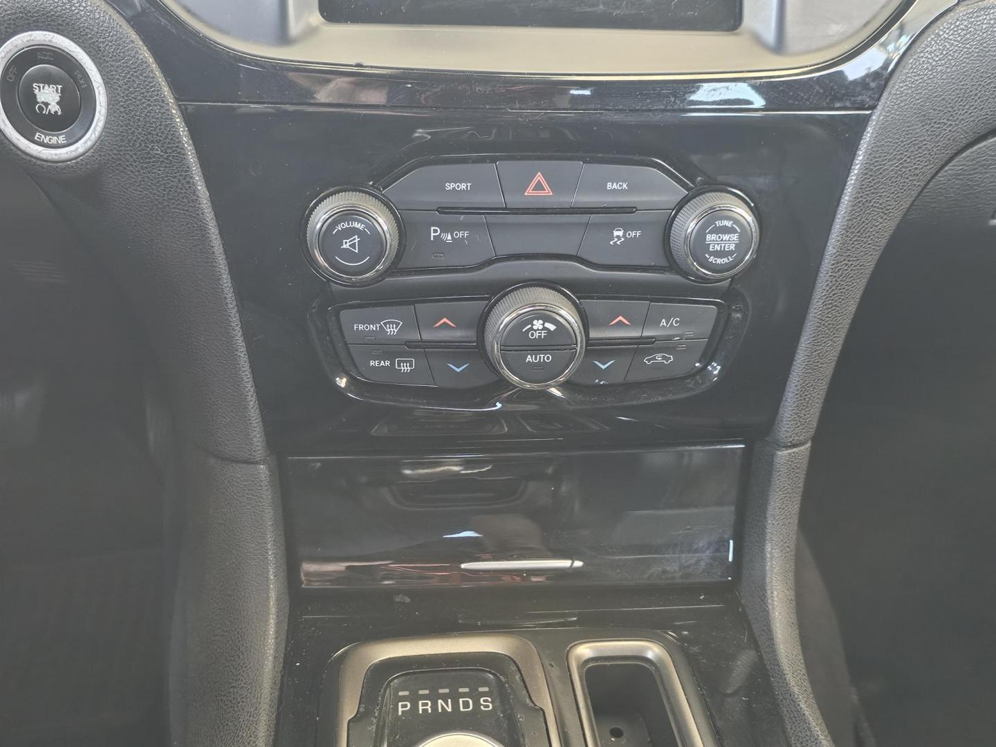 2016 Black Chrysler 300 (2C3CCAGG2GH) , located at 2020 East Division Street, Arlington, TX, 76011, (817) 801-3191, 32.742390, -97.076874 - At the low price of $19,040, come check out this beautiful Chrysler 300 in Arlington, Texas today!! Premiere Buy Here Pay Here with NO Credit Check (score) at 2020 East Division Street, Arlington, Texas, located in the center of the Dallas/Fort Worth metro area. For in-house financing in Lancaste - Photo#10