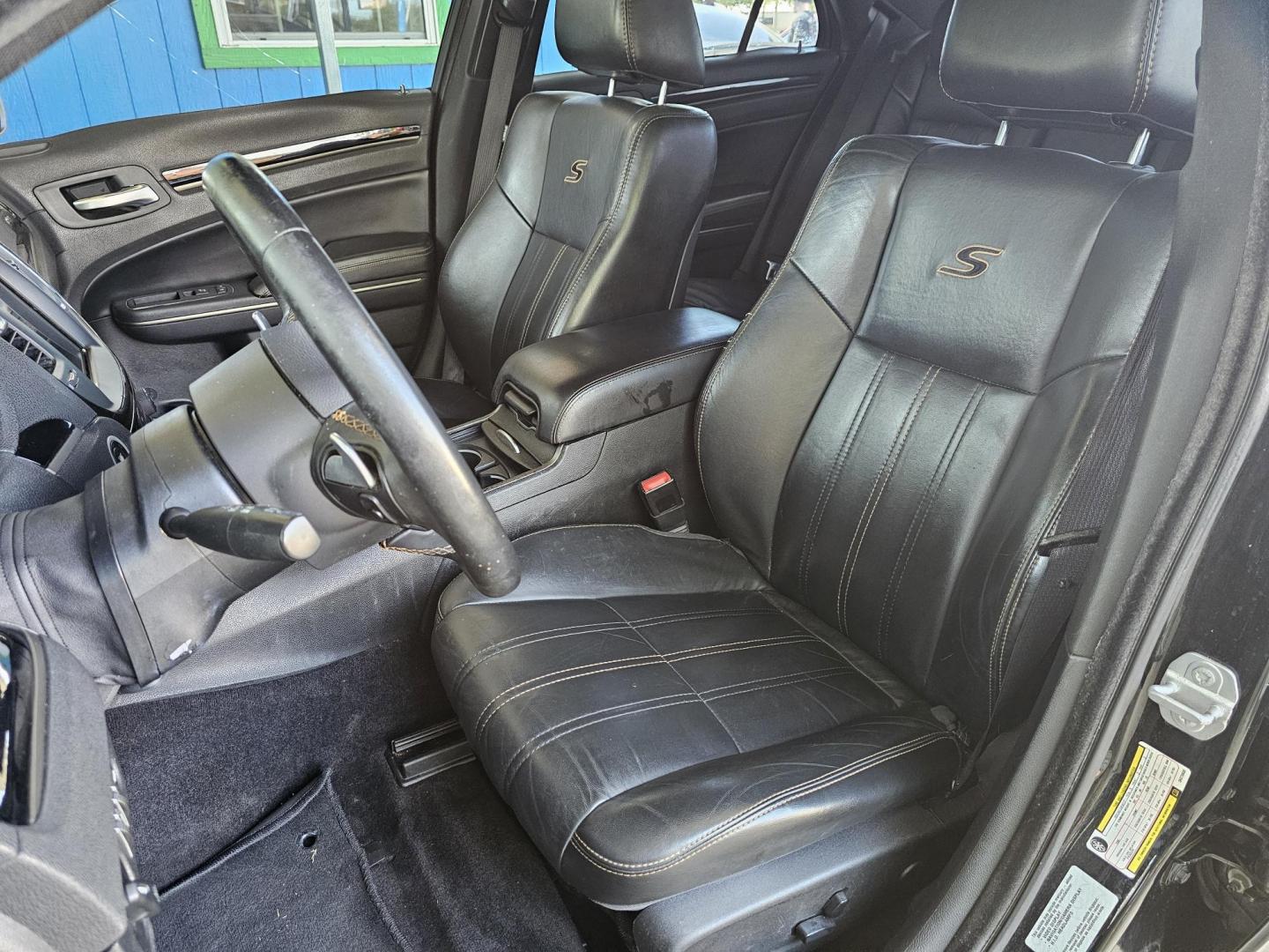 2016 Black Chrysler 300 (2C3CCAGG2GH) , located at 2020 East Division Street, Arlington, TX, 76011, (817) 801-3191, 32.742390, -97.076874 - At the low price of $19,040, come check out this beautiful Chrysler 300 in Arlington, Texas today!! Premiere Buy Here Pay Here with NO Credit Check (score) at 2020 East Division Street, Arlington, Texas, located in the center of the Dallas/Fort Worth metro area. For in-house financing in Lancaste - Photo#17