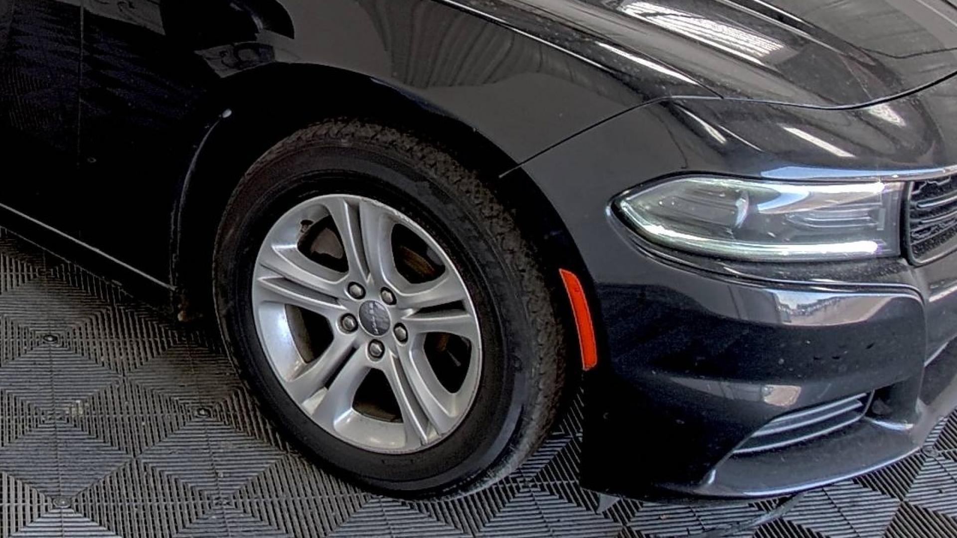 2018 Black Dodge Charger (2C3CDXBG2JH) , located at 2020 East Division Street, Arlington, TX, 76011, (817) 801-3191, 32.742390, -97.076874 - This midnight black Dodge Charger is available for you to come drive away with today! Premiere Buy Here Pay Here with NO Credit Check (score) at 2020 East Division Street, Arlington, Texas, located in the center of the Dallas/Fort Worth metro area. For in-house financing in Lancaster, Waxahachie - Photo#13