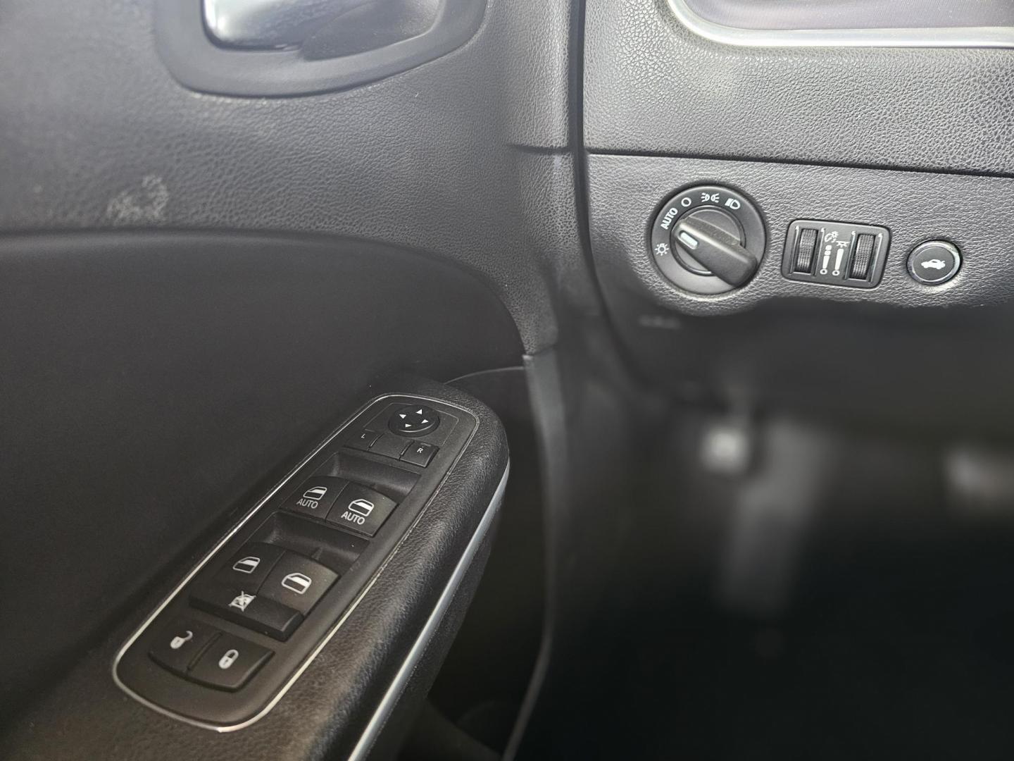 2019 Red Dodge Charger (2C3CDXBG1KH) , located at 2020 East Division Street, Arlington, TX, 76011, (817) 801-3191, 32.742390, -97.076874 - Come view this Fire Red Dodge Charger today! Premiere Buy Here Pay Here with NO Credit Check (score) at 2020 East Division Street, Arlington, Texas, located in the center of the Dallas/Fort Worth metro area. For in-house financing in Lancaster, Waxahachie, Cleburne, Sherman, Denton, McKinney, Wac - Photo#16