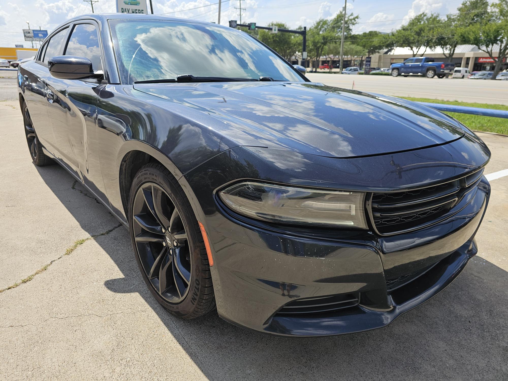 photo of 2016 Dodge Charger SXT