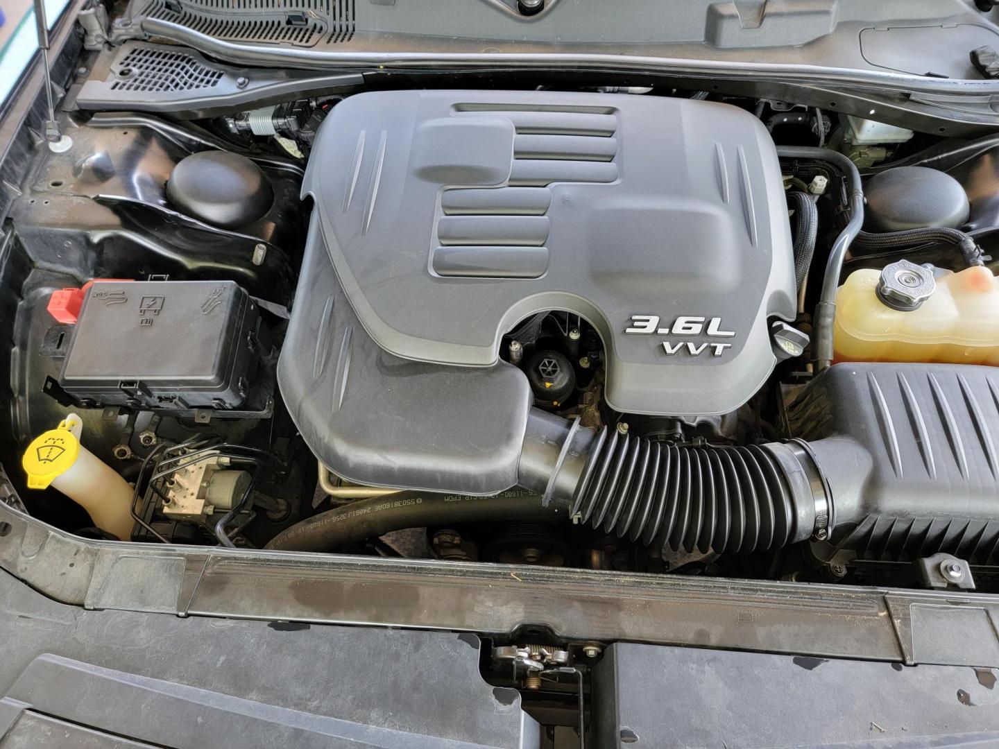 2017 Dodge Challenger SXT (2C3CDZAG3HH) with an 3.6L V6 DOHC 24V engine, 8A transmission, located at 2020 East Division Street, Arlington, TX, 76011, (817) 801-3191, 32.742390, -97.076874 - Photo#26