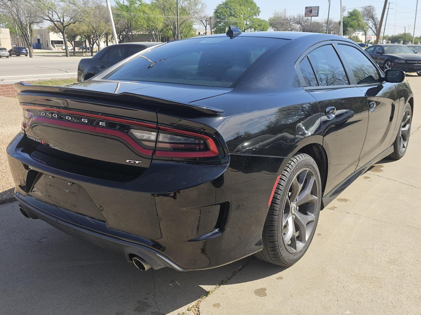 2019 Black Dodge Charger SXT Plus (2C3CDXHG8KH) with an 3.6L V6 DOHC 24V engine, 8A transmission, located at 2020 East Division Street, Arlington, TX, 76011, (817) 801-3191, 32.742390, -97.076874 - Photo#2