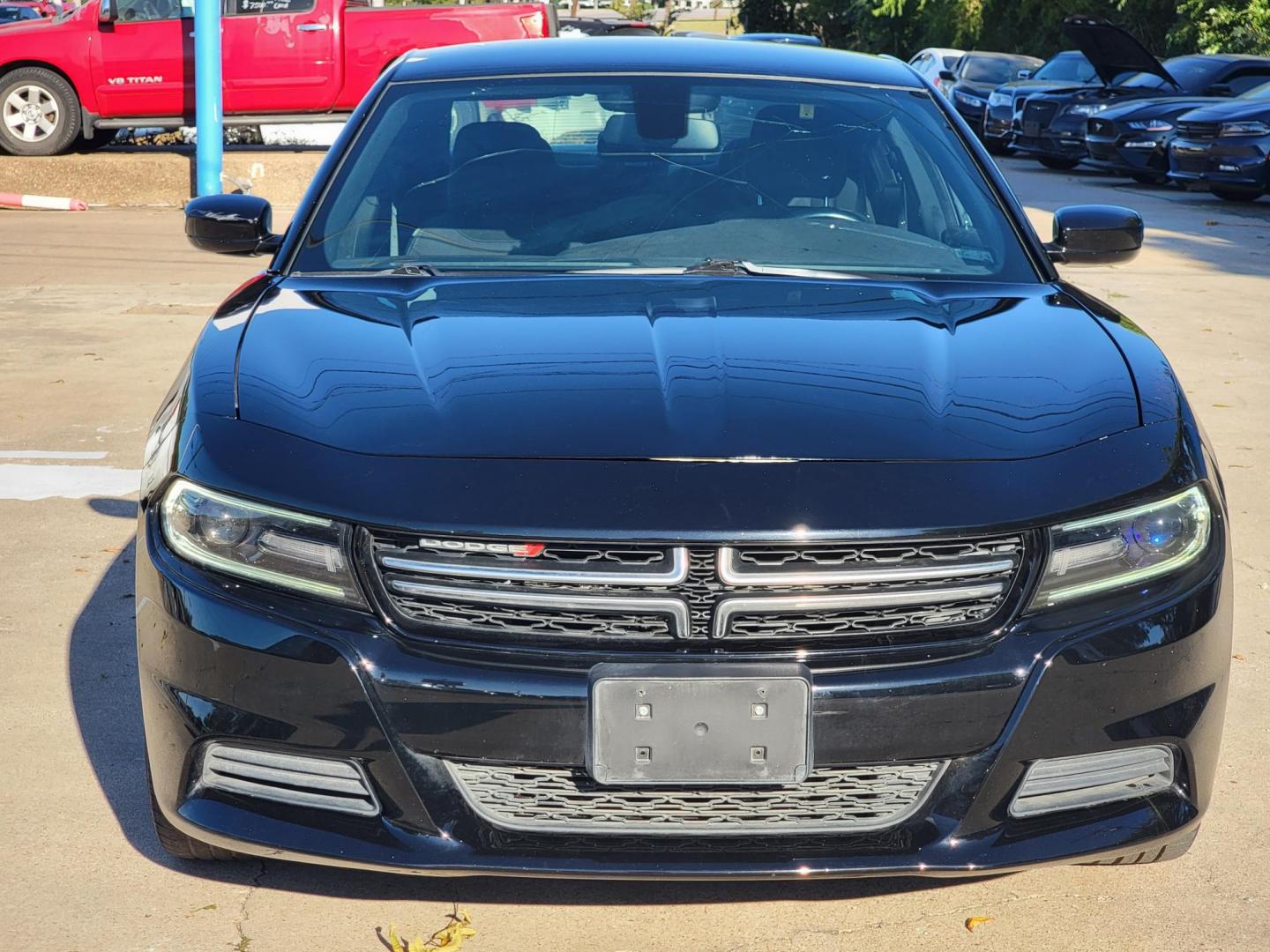 2017 Black Dodge Charger SE (2C3CDXBG2HH) with an 3.6L V6 DOHC 24V engine, 8A transmission, located at 2020 East Division Street, Arlington, TX, 76011, (817) 801-3191, 32.742390, -97.076874 - Photo#7
