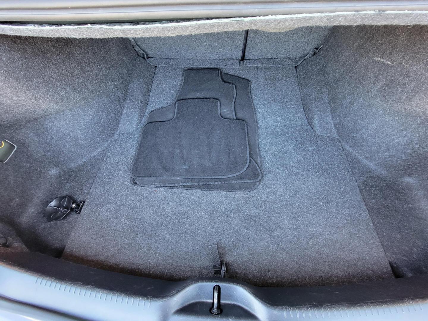 2021 GRAY Chrysler 300 S V6 RWD (2C3CCABG1MH) with an 3.6L V6 DOHC 24V engine, 8A transmission, located at 2020 East Division Street, Arlington, TX, 76011, (817) 801-3191, 32.742390, -97.076874 - Photo#29