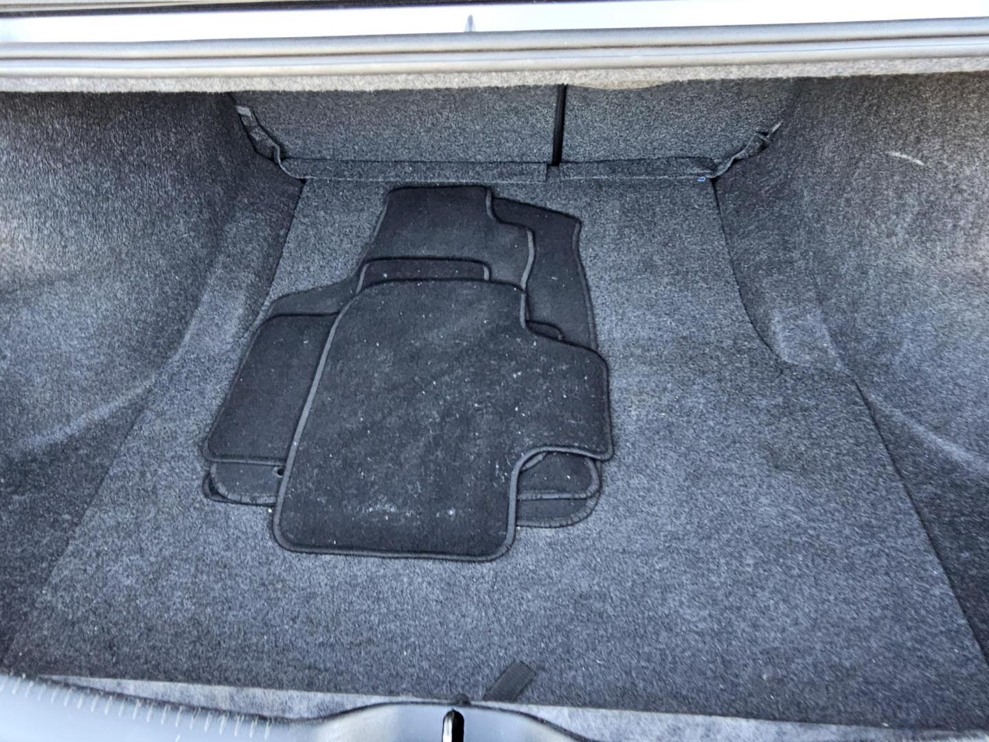 2021 GRAY Chrysler 300 S V6 RWD (2C3CCABG1MH) with an 3.6L V6 DOHC 24V engine, 8A transmission, located at 2020 East Division Street, Arlington, TX, 76011, (817) 801-3191, 32.742390, -97.076874 - Photo#28