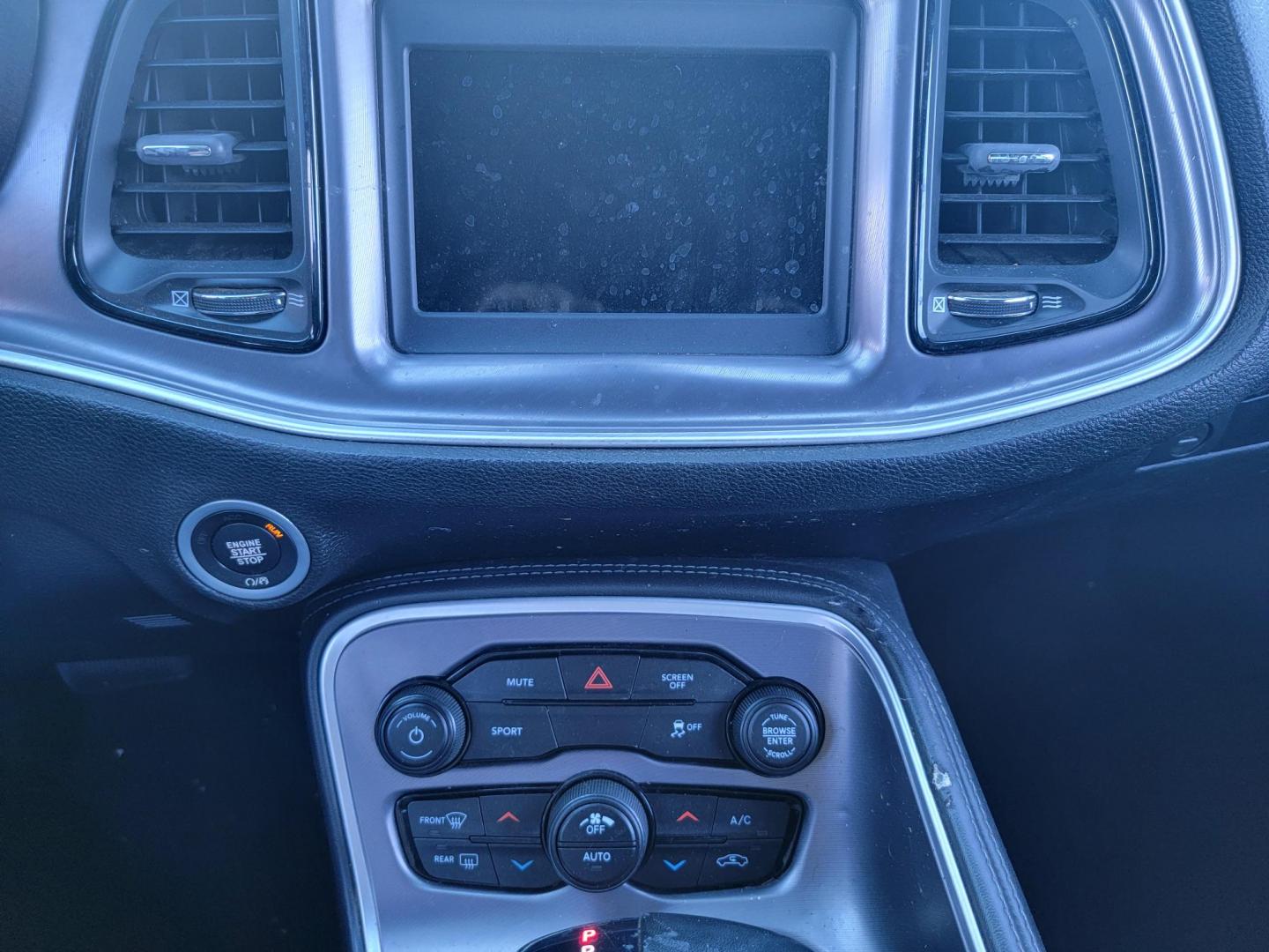 2020 Black Dodge Challenger SXT (2C3CDZAG8LH) with an 3.6L V6 DOHC 24V engine, 8A transmission, located at 2020 East Division Street, Arlington, TX, 76011, (817) 801-3191, 32.742390, -97.076874 - Photo#11