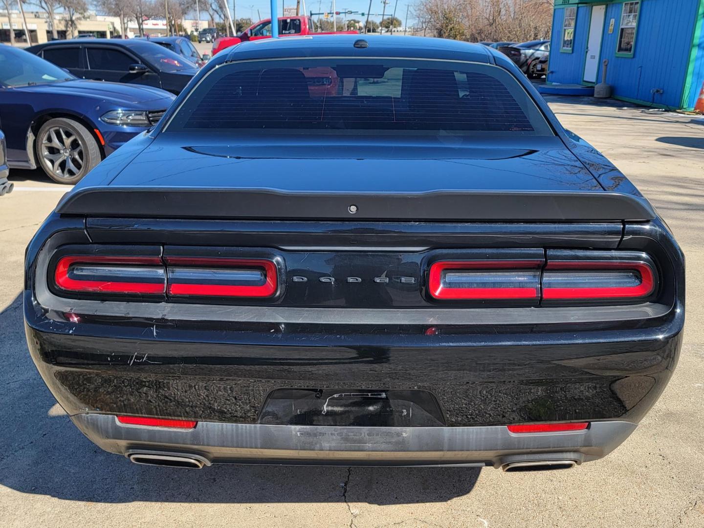 2020 Black Dodge Challenger SXT (2C3CDZAG8LH) with an 3.6L V6 DOHC 24V engine, 8A transmission, located at 2020 East Division Street, Arlington, TX, 76011, (817) 801-3191, 32.742390, -97.076874 - Photo#3