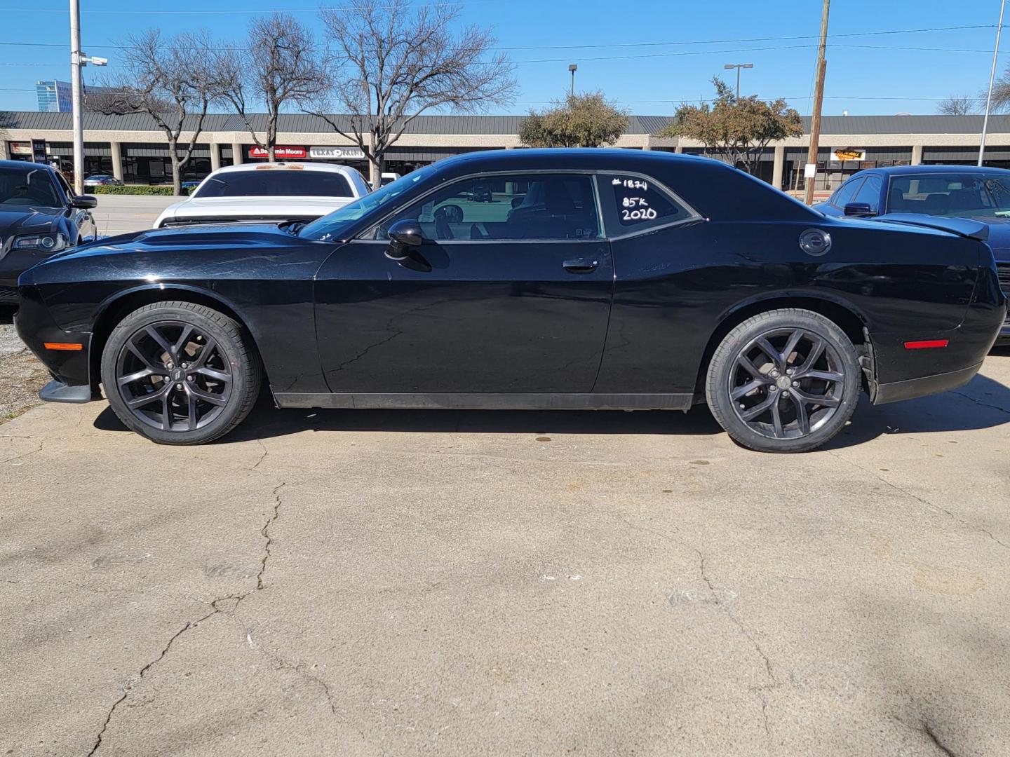 2020 Black Dodge Challenger SXT (2C3CDZAG8LH) with an 3.6L V6 DOHC 24V engine, 8A transmission, located at 2020 East Division Street, Arlington, TX, 76011, (817) 801-3191, 32.742390, -97.076874 - Photo#5
