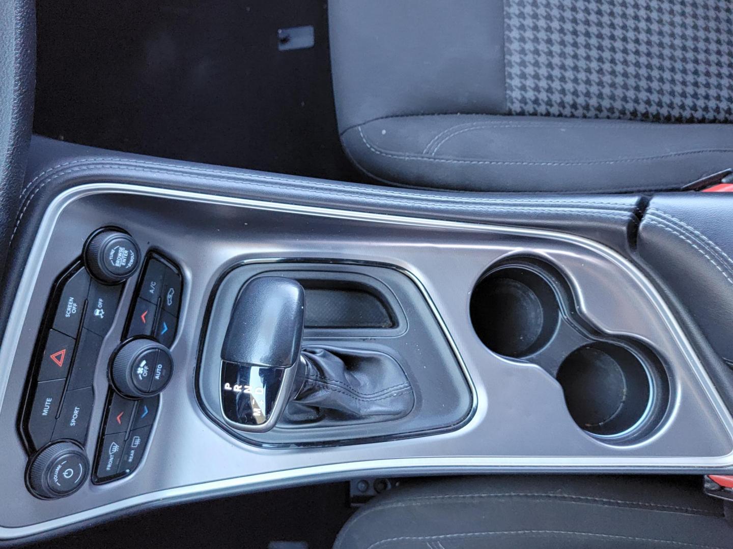 2020 Blue Dodge Challenger SXT (2C3CDZAGXLH) with an 3.6L V6 DOHC 24V engine, 8A transmission, located at 2020 East Division Street, Arlington, TX, 76011, (817) 801-3191, 32.742390, -97.076874 - Photo#13