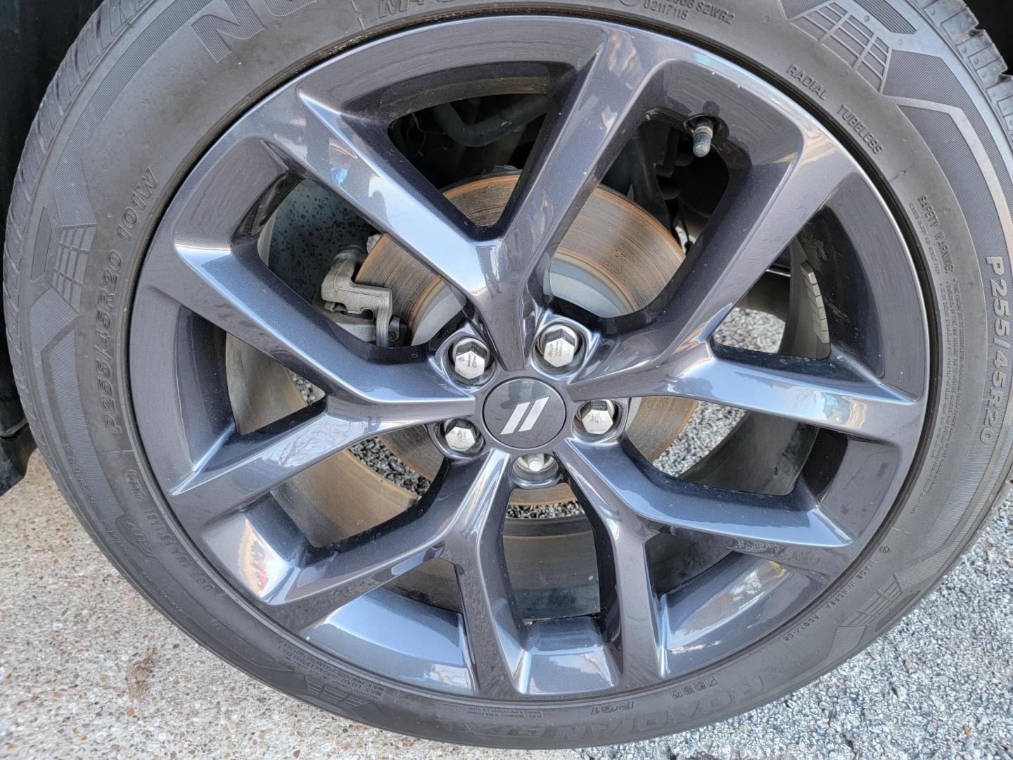2016 Dodge Challenger SXT (2C3CDZAGXGH) with an 3.6L V6 DOHC 24V engine, 5A transmission, located at 2020 East Division Street, Arlington, TX, 76011, (817) 801-3191, 32.742390, -97.076874 - Photo#8