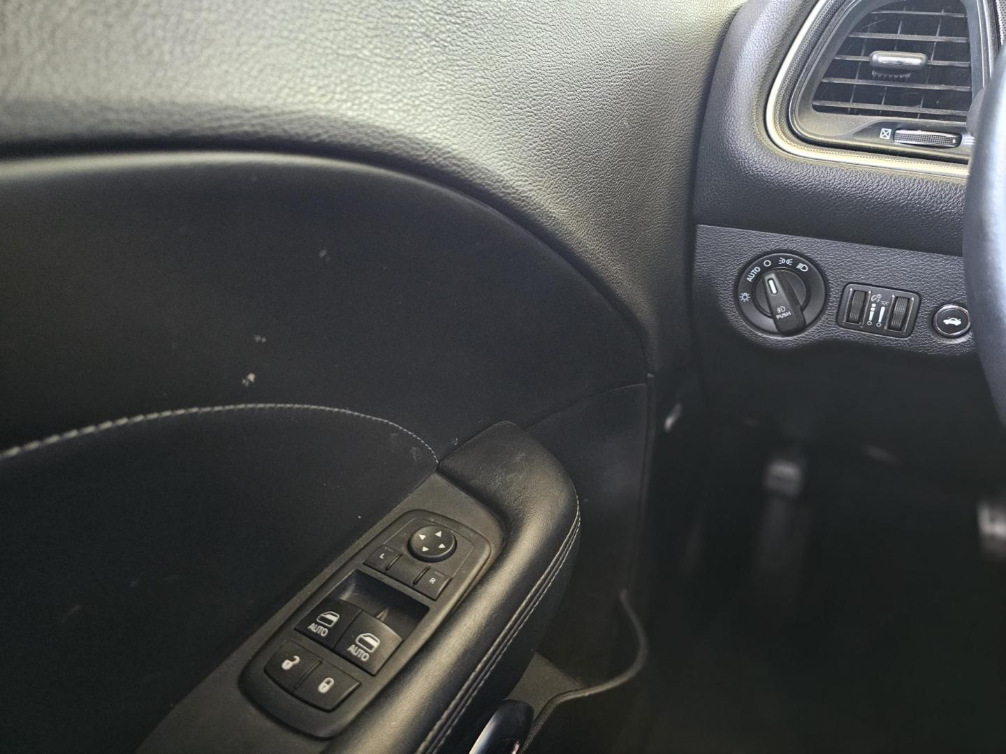 2016 Black /Black Dodge Challenger SXT (2C3CDZAGXGH) with an 3.6L V6 DOHC 24V engine, 5A transmission, located at 2020 East Division Street, Arlington, TX, 76011, (817) 801-3191, 32.742390, -97.076874 - Photo#15