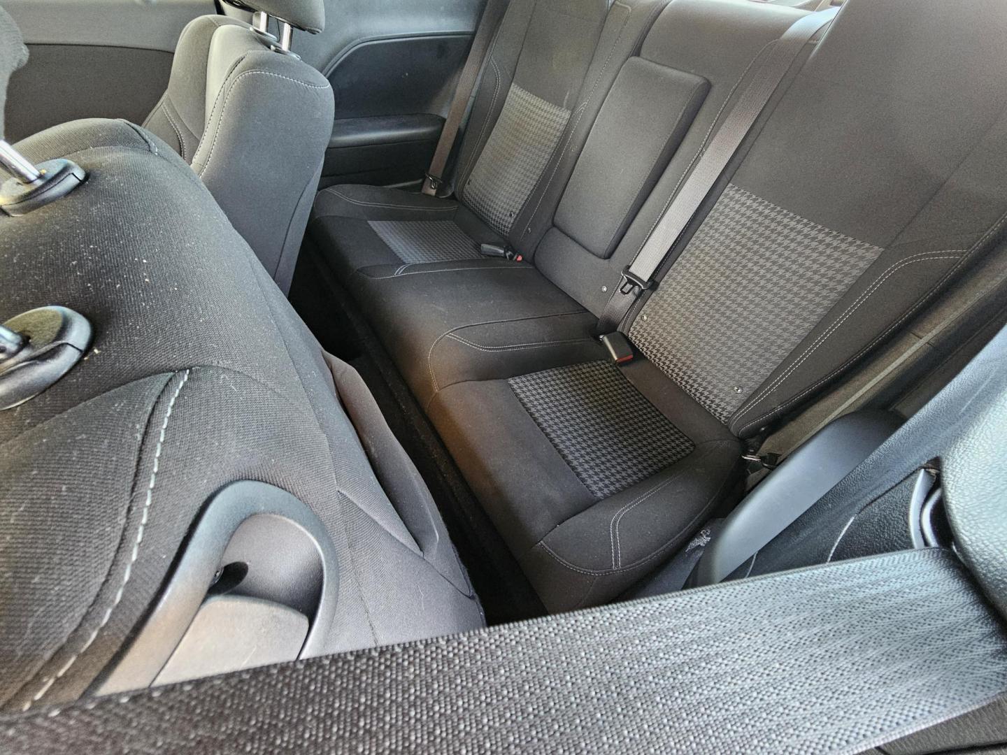 2022 Blue Dodge Challenger SXT (2C3CDZAG5NH) with an 3.6L V6 DOHC 24V engine, 8A transmission, located at 2020 East Division Street, Arlington, TX, 76011, (817) 801-3191, 32.742390, -97.076874 - Photo#19