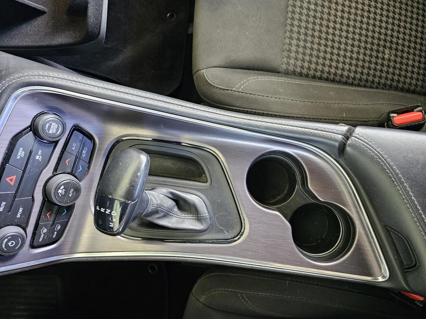 2018 Black Dodge Challenger SXT (2C3CDZAG9JH) with an 3.6L V6 DOHC 24V engine, 8A transmission, located at 2020 East Division Street, Arlington, TX, 76011, (817) 801-3191, 32.742390, -97.076874 - Photo#12