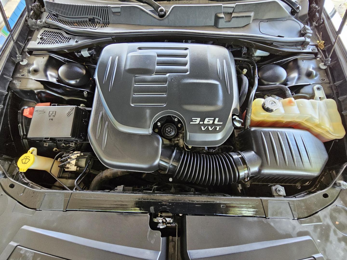 2018 Black Dodge Challenger SXT (2C3CDZAG9JH) with an 3.6L V6 DOHC 24V engine, 8A transmission, located at 2020 East Division Street, Arlington, TX, 76011, (817) 801-3191, 32.742390, -97.076874 - Photo#29