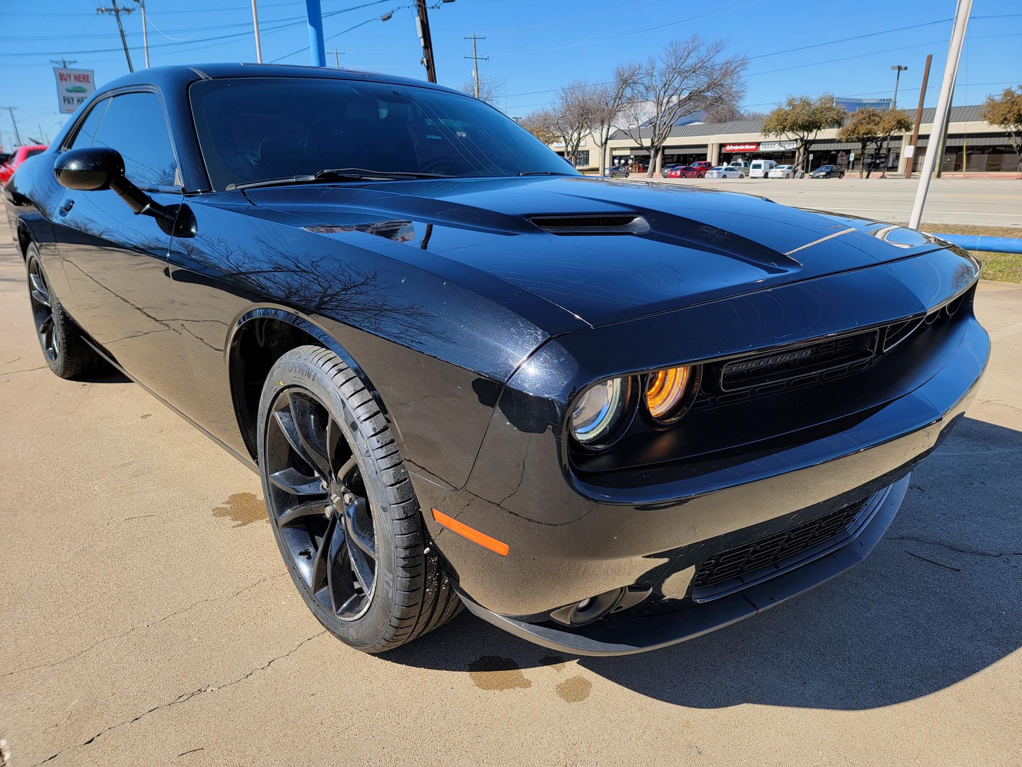 photo of 2018 Dodge Challenger SXT
