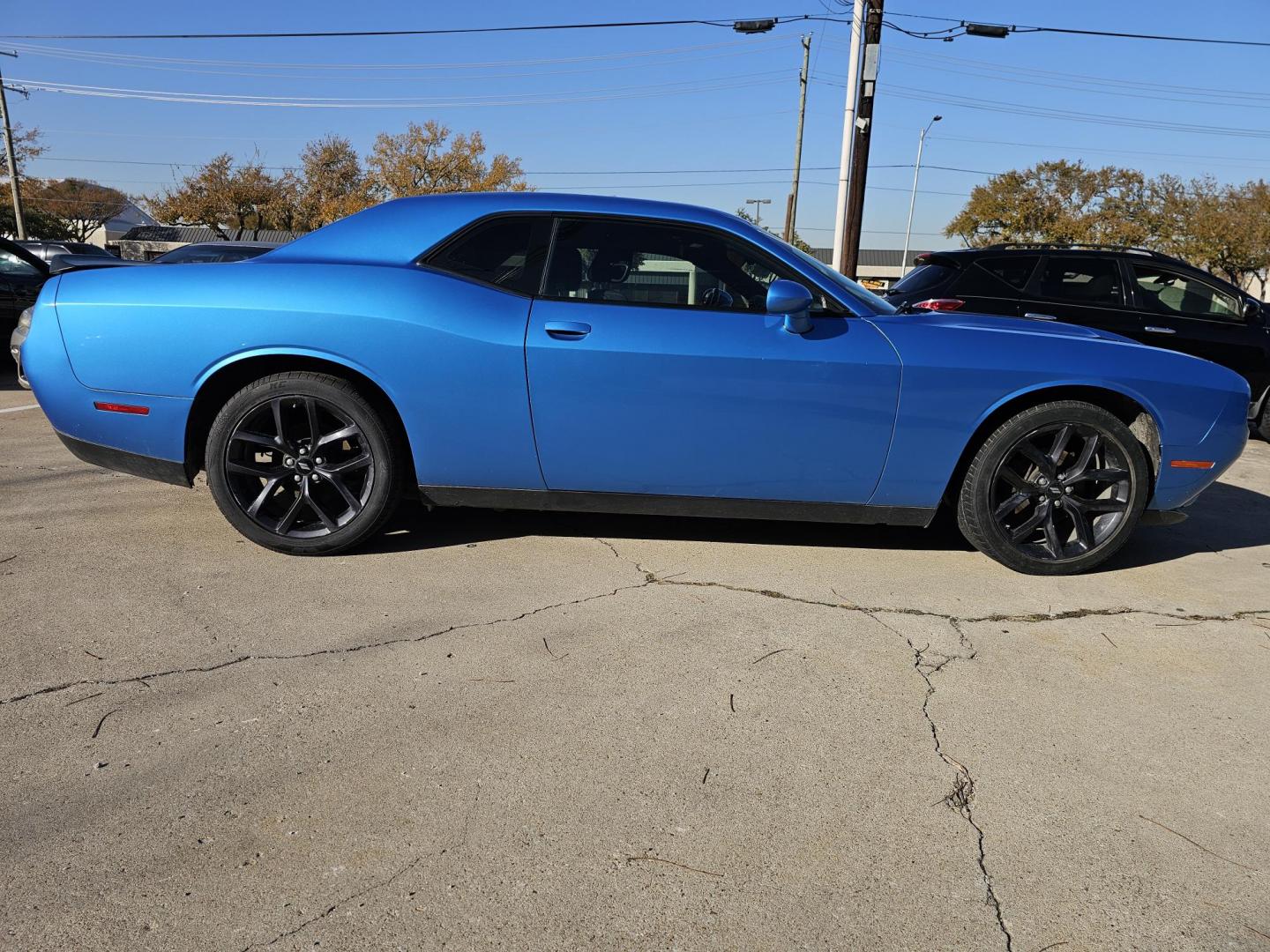 2019 Blue /Dark Gray Dodge Challenger SXT (2C3CDZAG2KH) with an 3.6L V6 DOHC 24V engine, 8A transmission, located at 2020 East Division Street, Arlington, TX, 76011, (817) 801-3191, 32.742390, -97.076874 - Photo#3