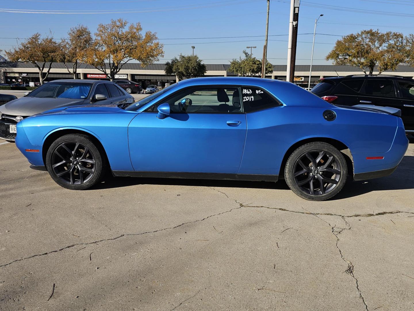 2019 Blue /Dark Gray Dodge Challenger SXT (2C3CDZAG2KH) with an 3.6L V6 DOHC 24V engine, 8A transmission, located at 2020 East Division Street, Arlington, TX, 76011, (817) 801-3191, 32.742390, -97.076874 - Photo#6