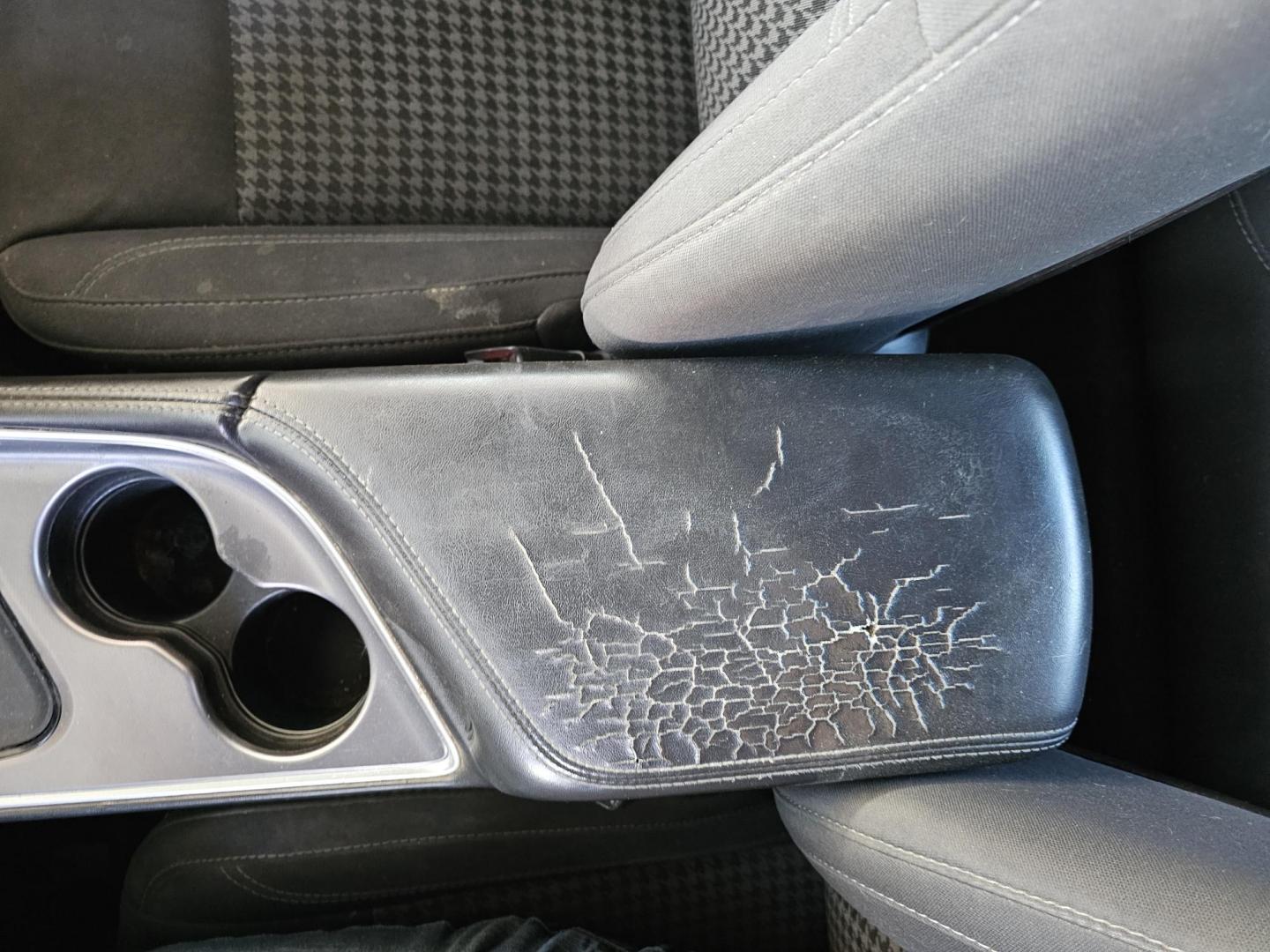 2019 Blue /Dark Gray Dodge Challenger SXT (2C3CDZAG2KH) with an 3.6L V6 DOHC 24V engine, 8A transmission, located at 2020 East Division Street, Arlington, TX, 76011, (817) 801-3191, 32.742390, -97.076874 - Photo#14